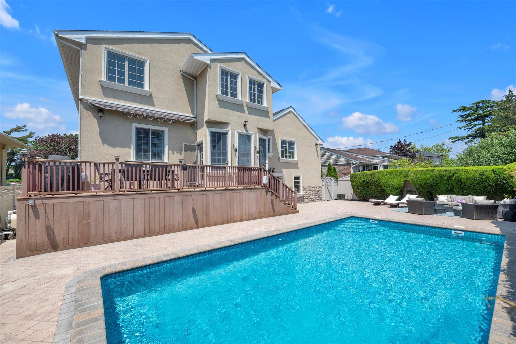 Single Family Hillcrest  Nassau County, NY 11581, MLS-877359-29