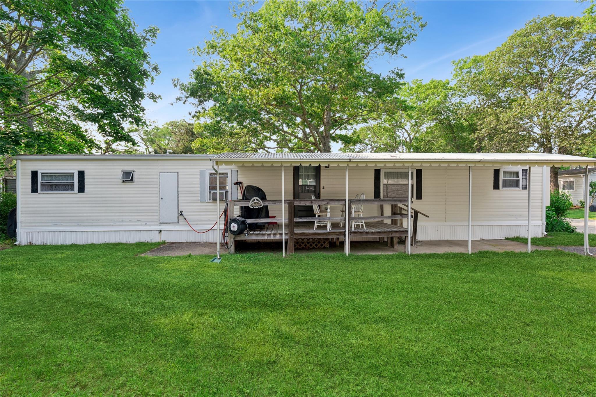 Single Family Hubbard  Suffolk County, NY 11901, MLS-877371-3