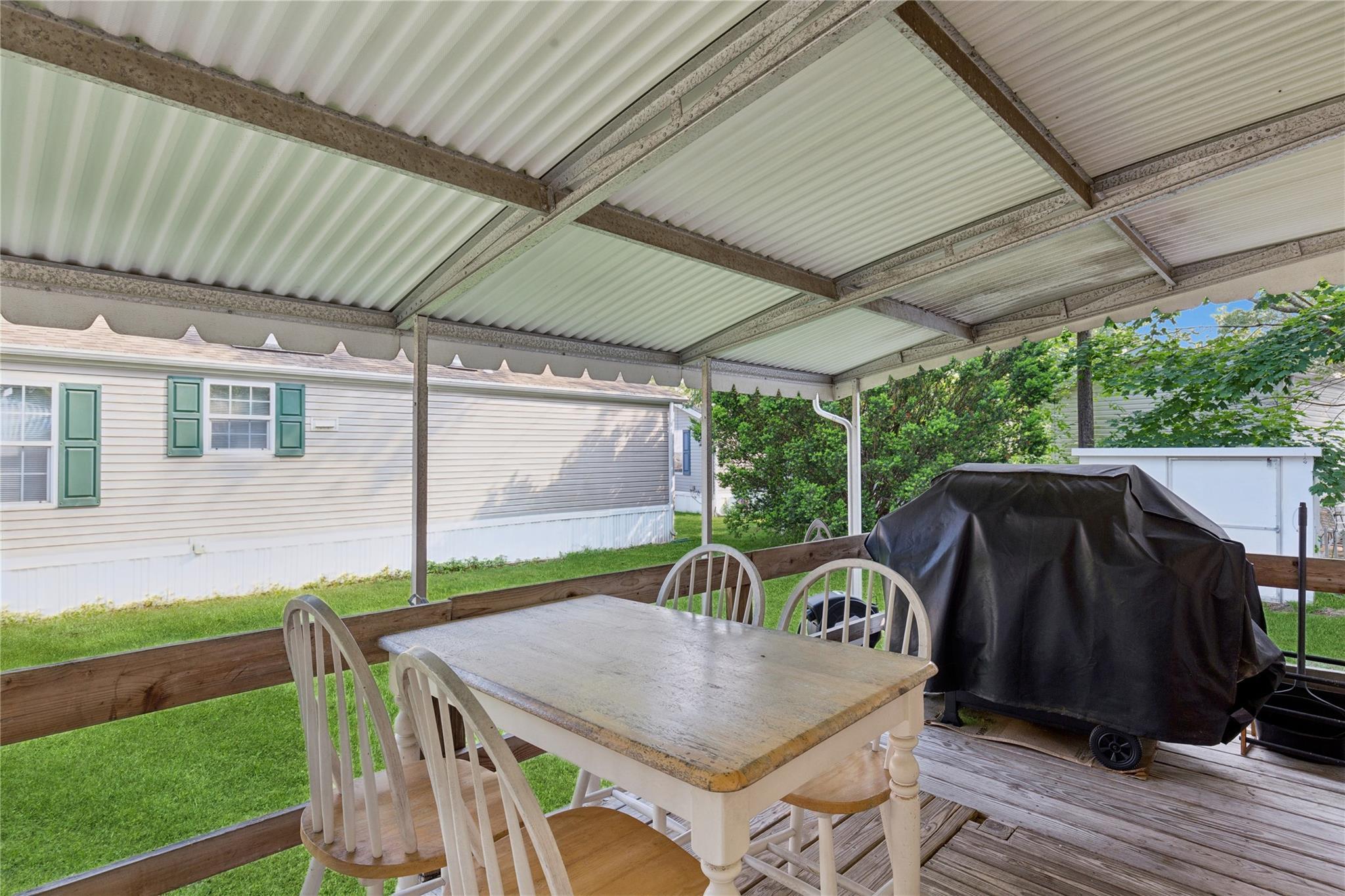 Single Family Hubbard  Suffolk County, NY 11901, MLS-877371-4