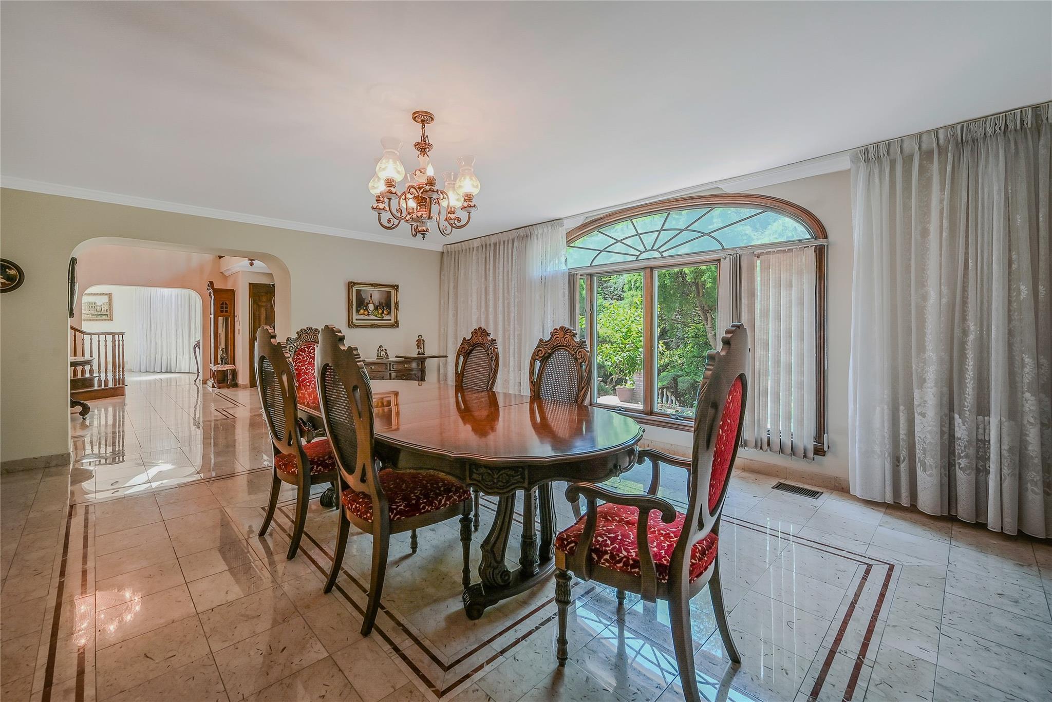 Single Family Laurel Hollow  Nassau County, NY 11791, MLS-877373-10