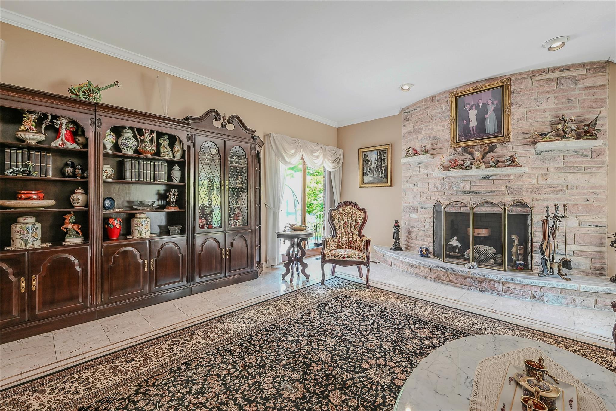 Single Family Laurel Hollow  Nassau County, NY 11791, MLS-877373-13