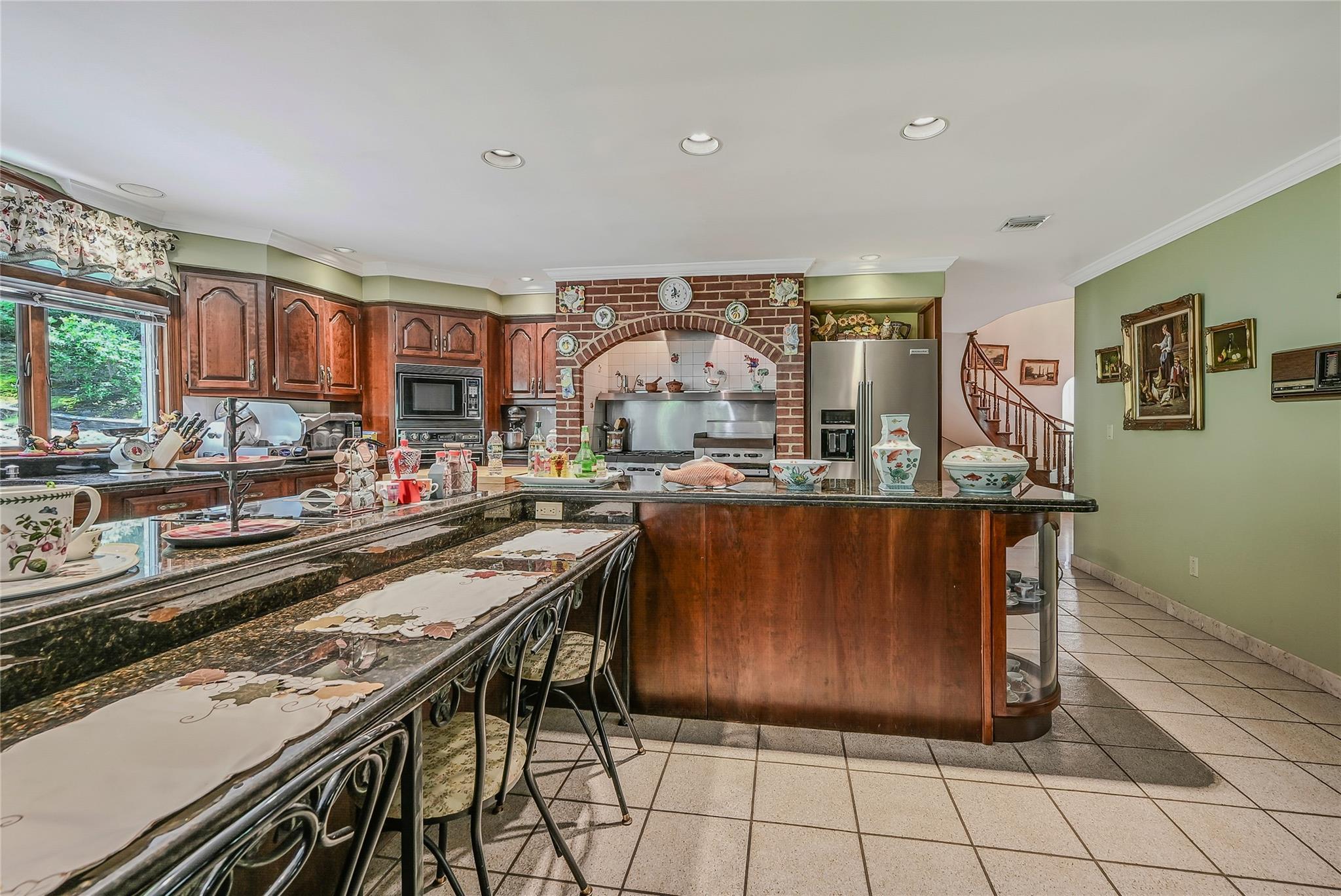 Single Family Laurel Hollow  Nassau County, NY 11791, MLS-877373-15