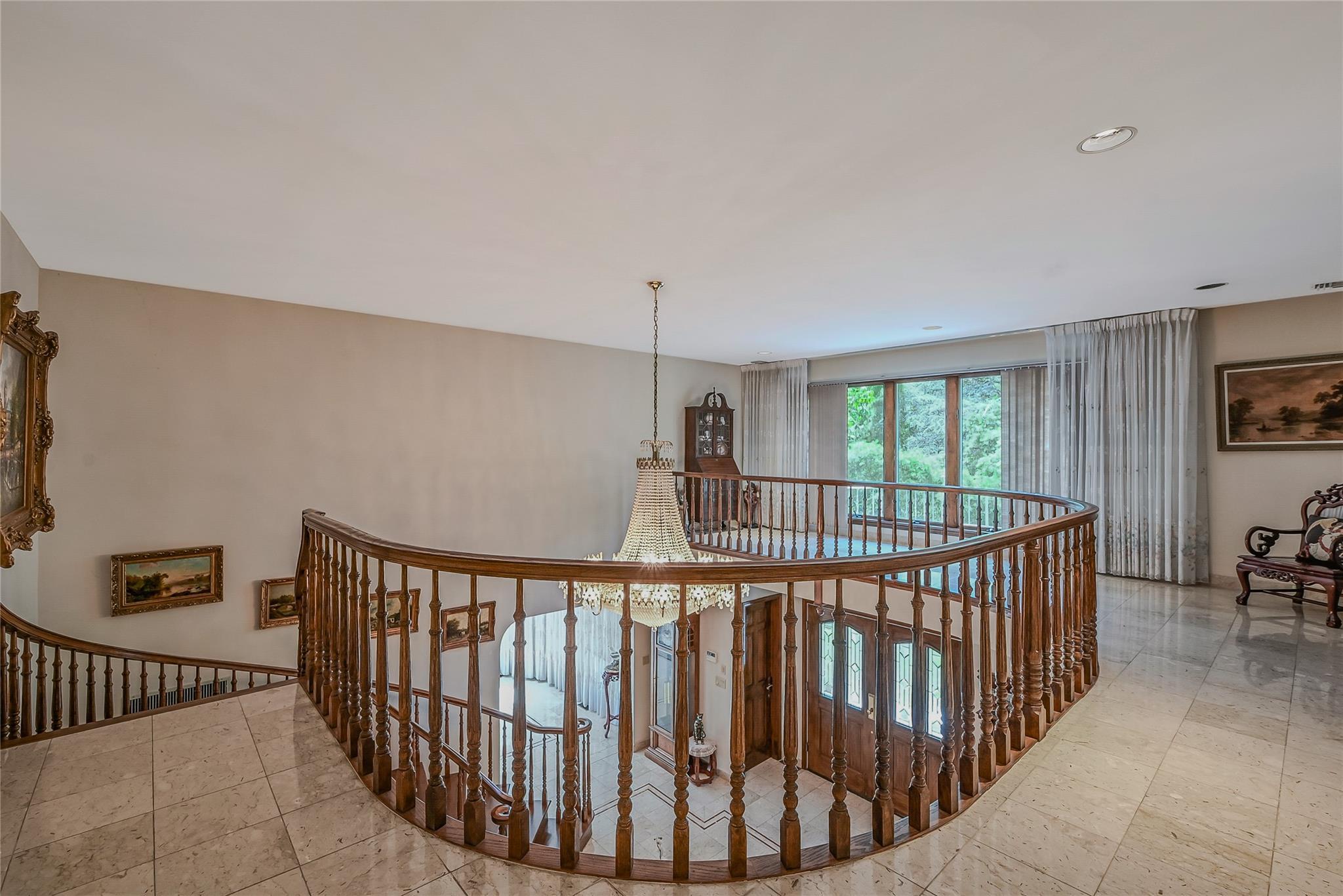 Single Family Laurel Hollow  Nassau County, NY 11791, MLS-877373-22