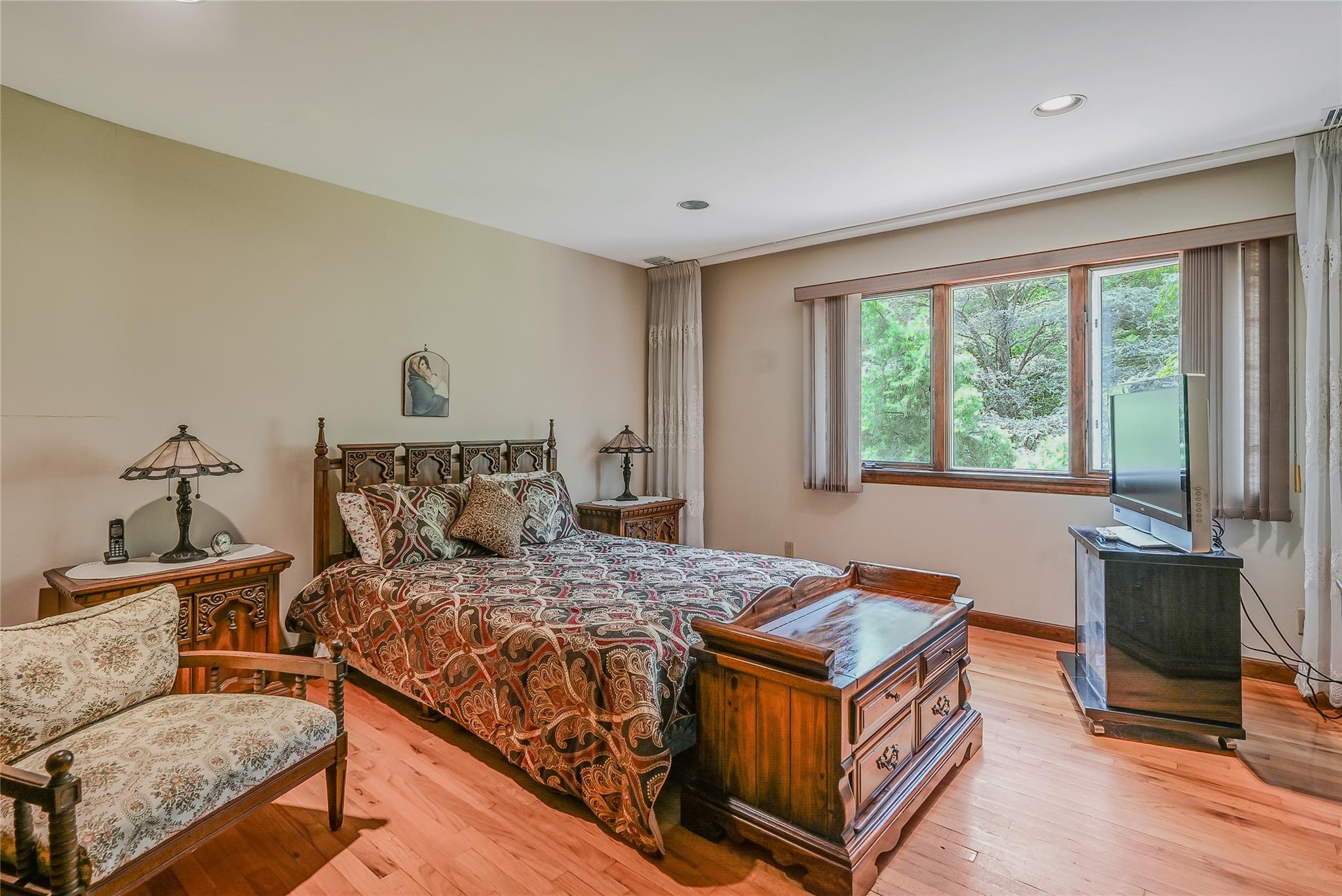 Single Family Laurel Hollow  Nassau County, NY 11791, MLS-877373-30