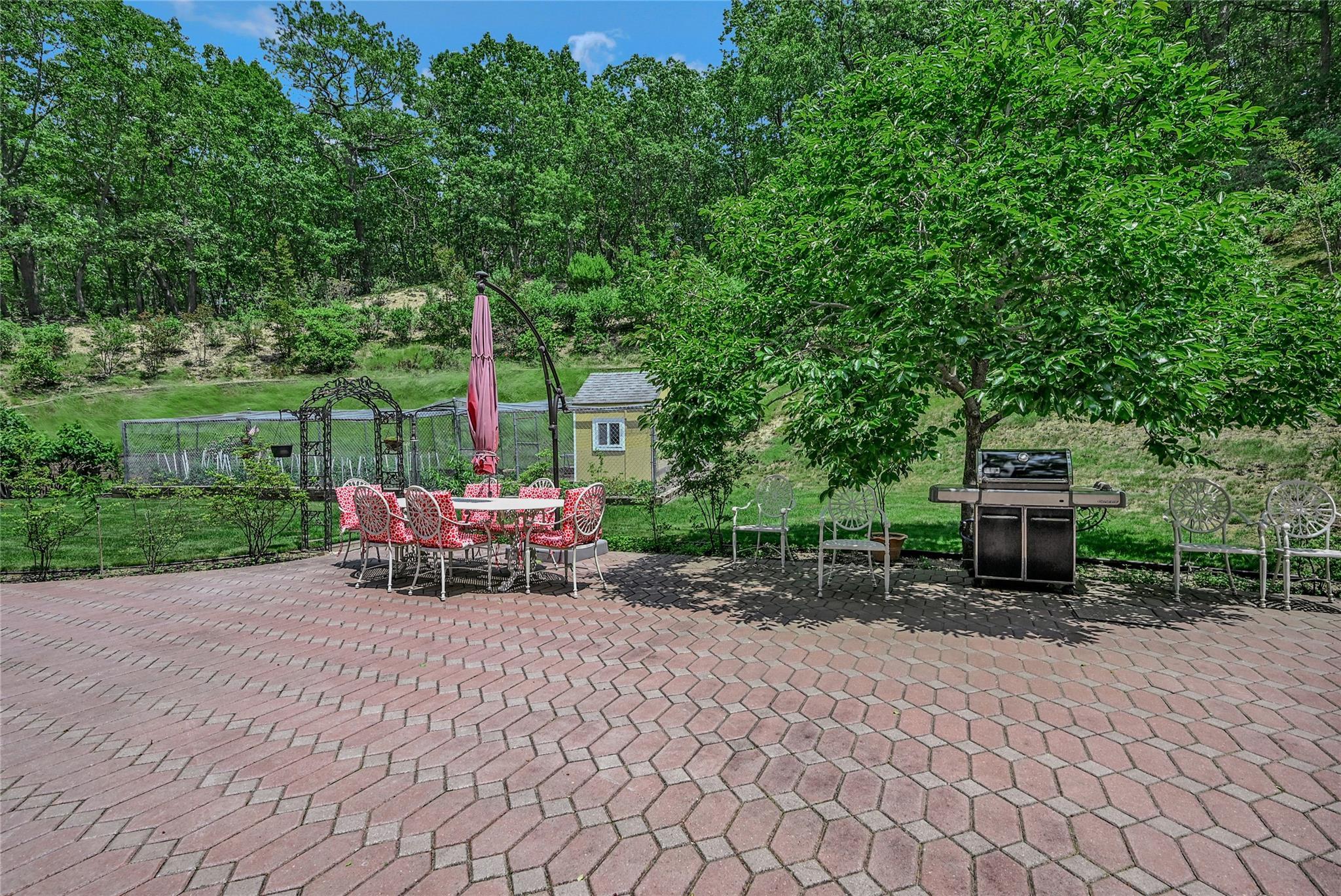 Single Family Laurel Hollow  Nassau County, NY 11791, MLS-877373-34