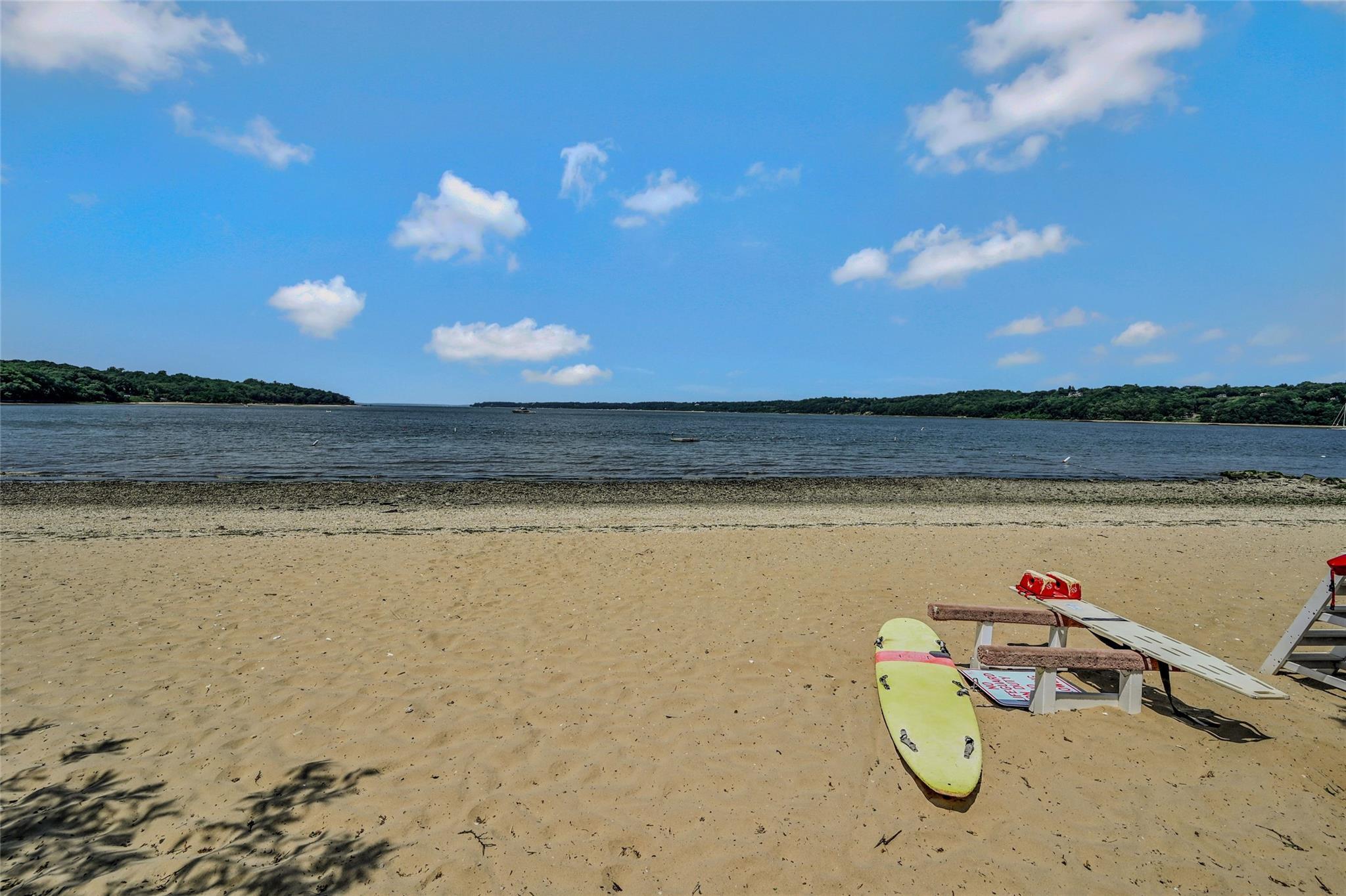 Single Family Laurel Hollow  Nassau County, NY 11791, MLS-877373-42