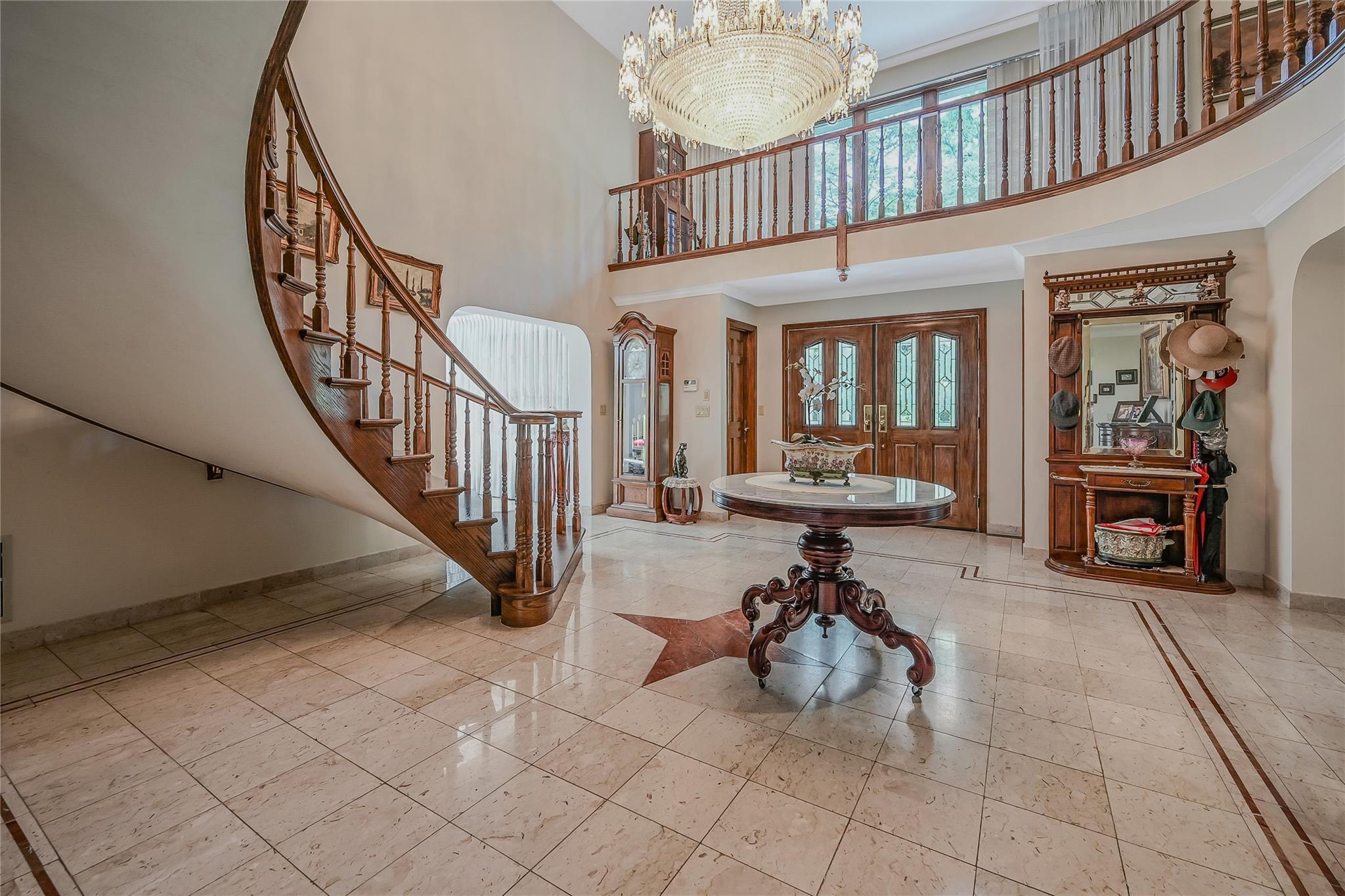 Single Family Laurel Hollow  Nassau County, NY 11791, MLS-877373-8