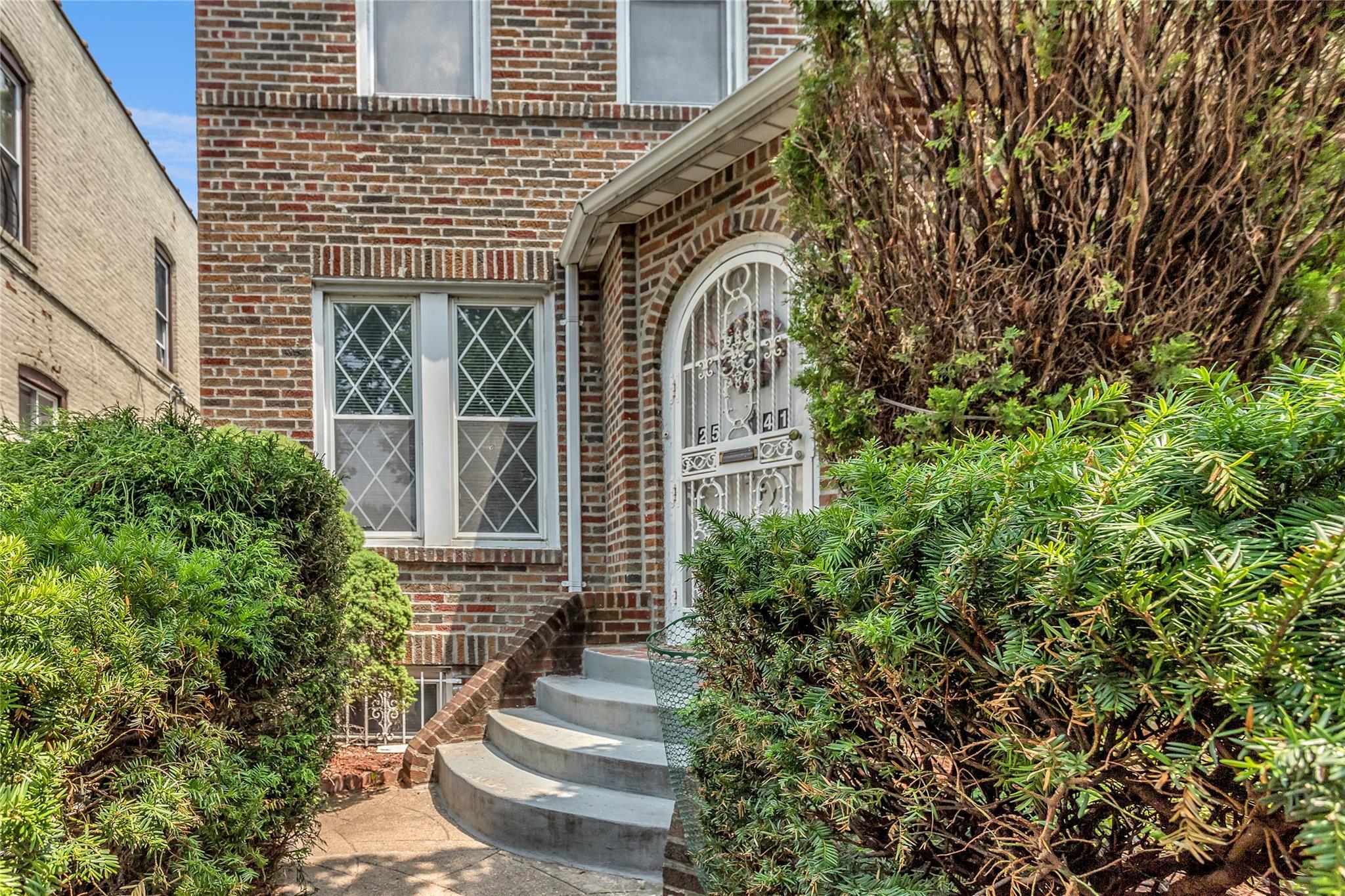 Single Family 83rd  Queens, NY 11370, MLS-877382-2