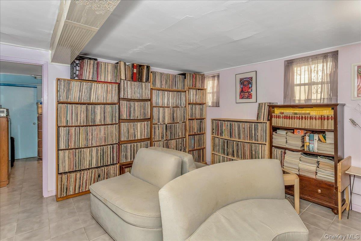 Single Family 83rd  Queens, NY 11370, MLS-877382-21