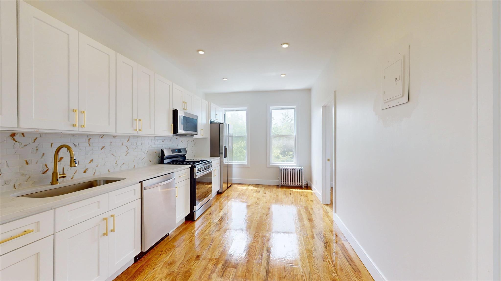 Single Family Newport  Brooklyn, NY 11207, MLS-877384-10