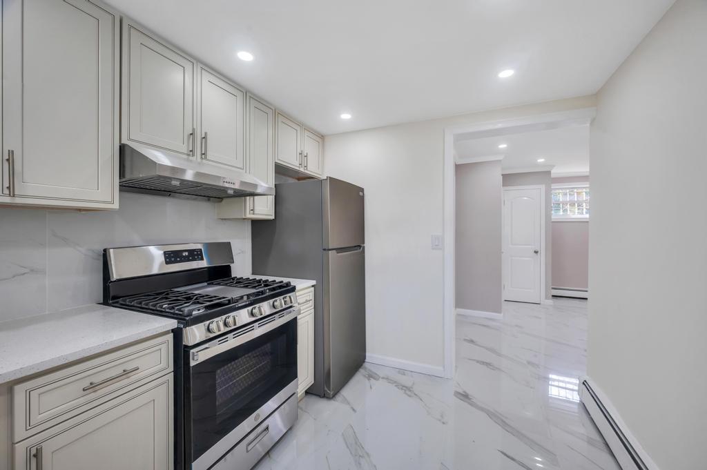 Single Family 229th  Queens, NY 11413, MLS-877410-17