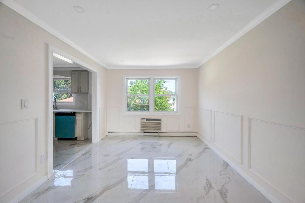 Single Family 229th  Queens, NY 11413, MLS-877410-4