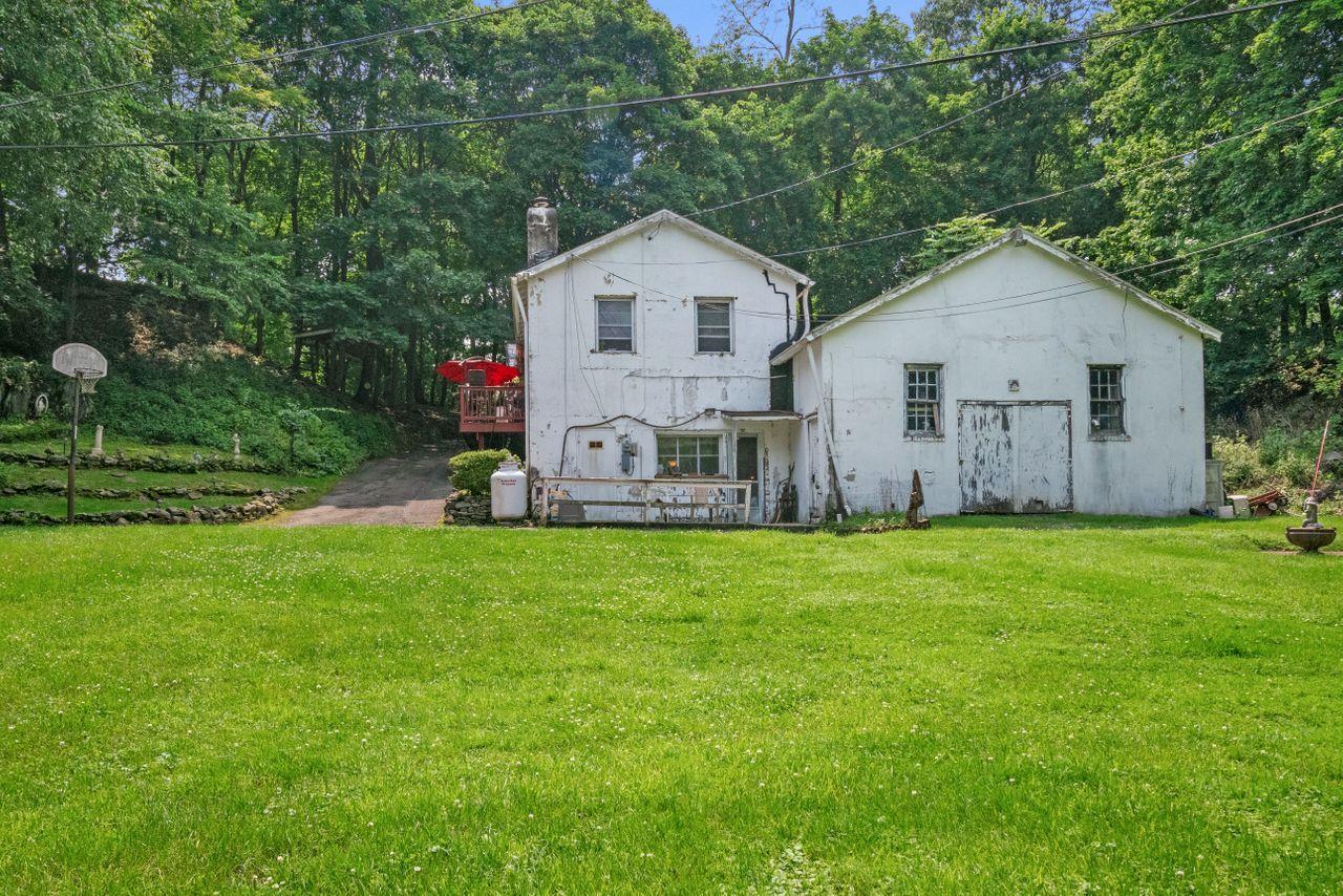 Single Family Gracemere  Westchester County, NY 10591, MLS-877425-28