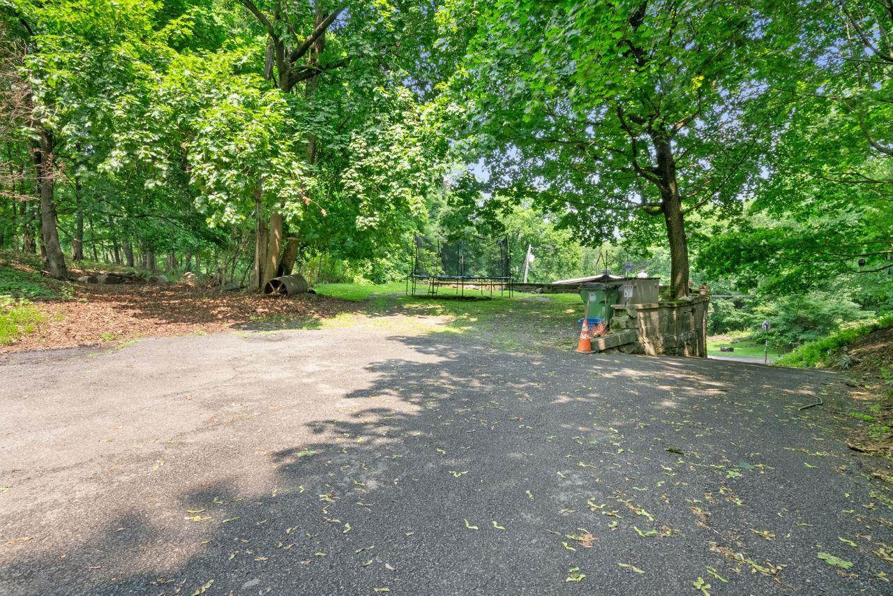 Single Family Gracemere  Westchester County, NY 10591, MLS-877425-40