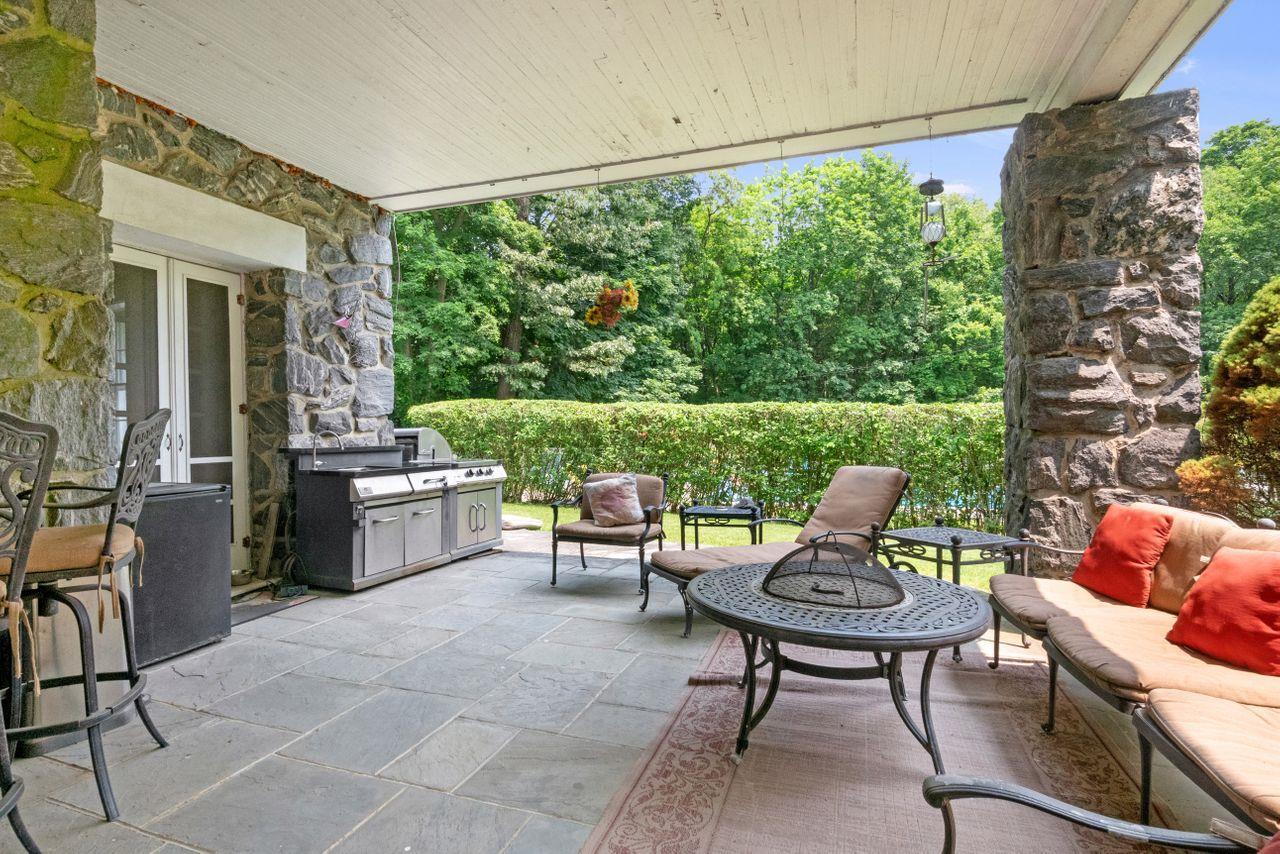 Single Family Gracemere  Westchester County, NY 10591, MLS-877425-46