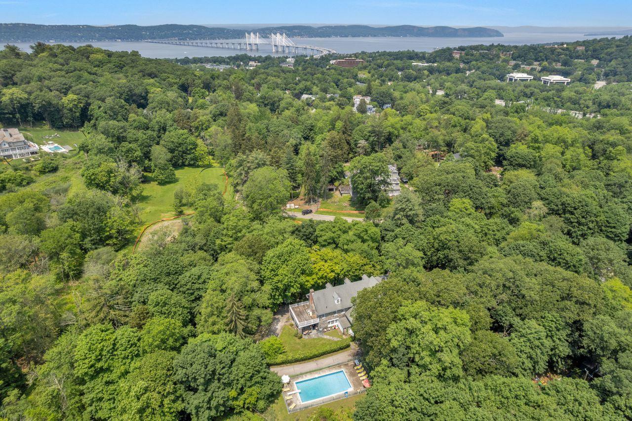 Single Family Gracemere  Westchester County, NY 10591, MLS-877425-50