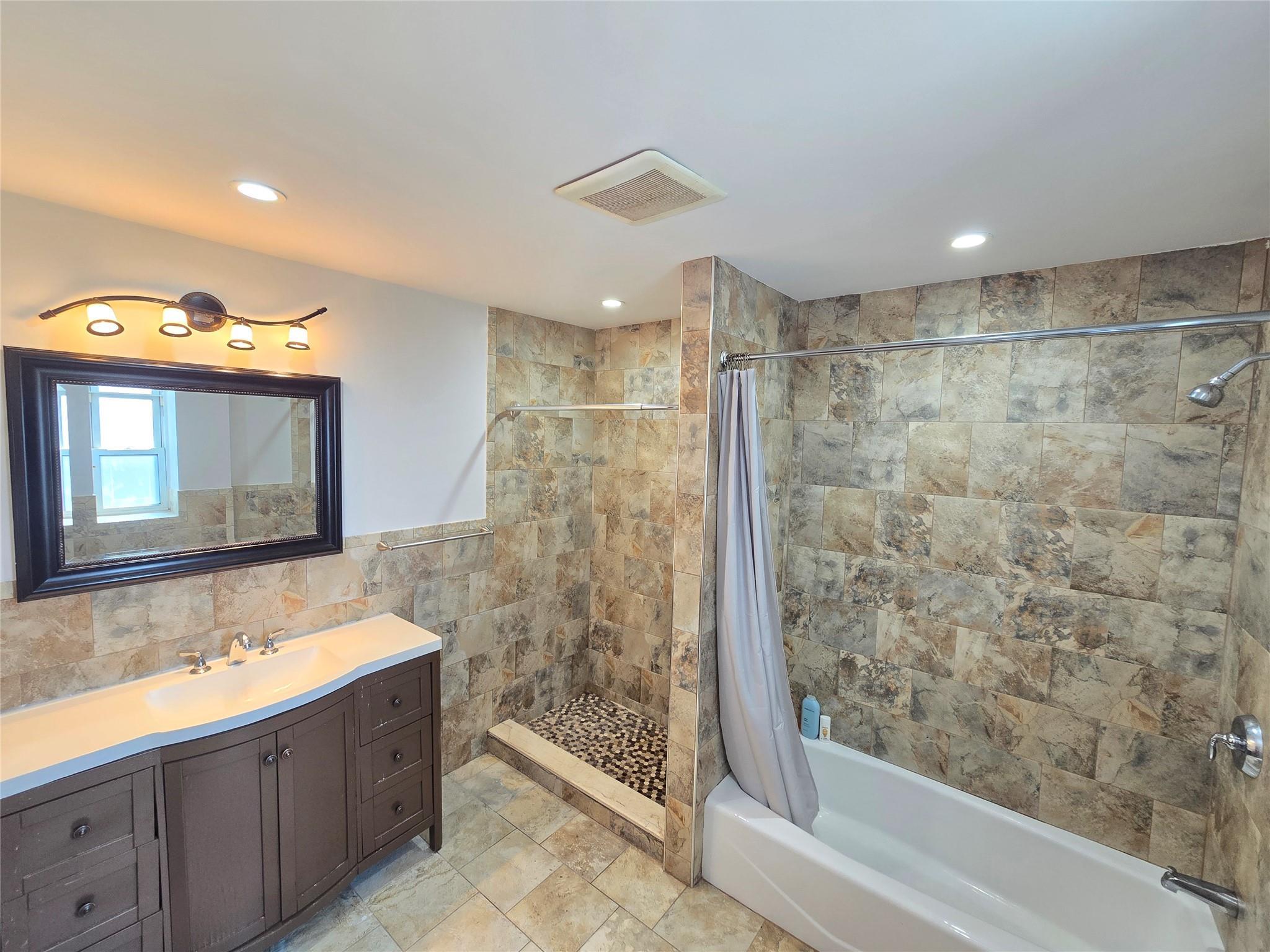 Single Family 174th  Queens, NY 11366, MLS-877446-18