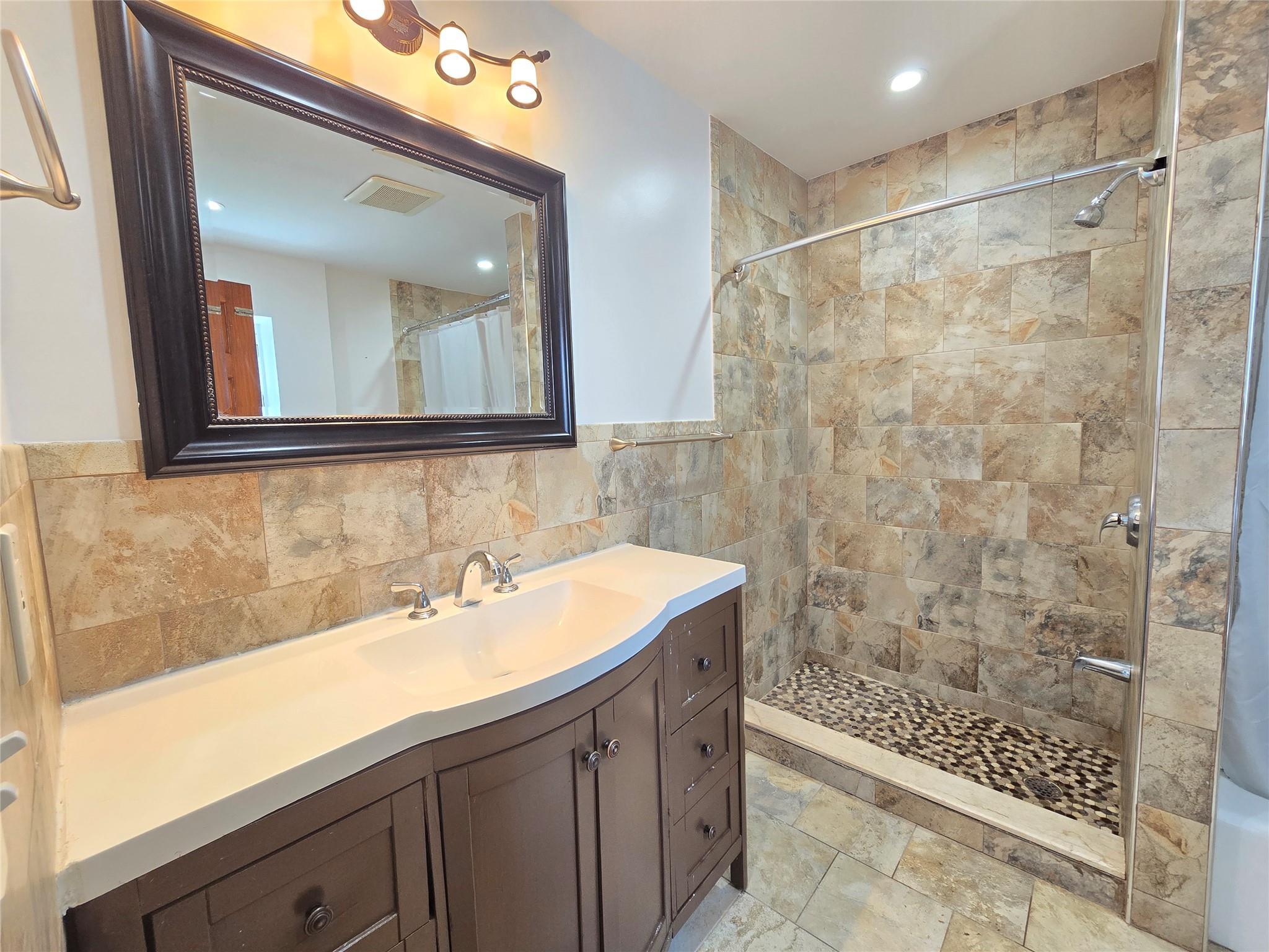 Single Family 174th  Queens, NY 11366, MLS-877446-19