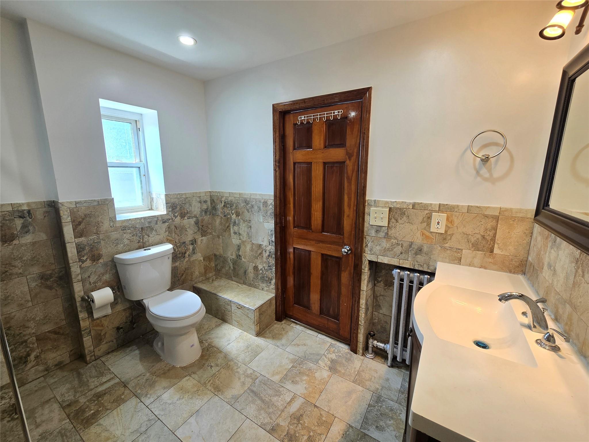 Single Family 174th  Queens, NY 11366, MLS-877446-22