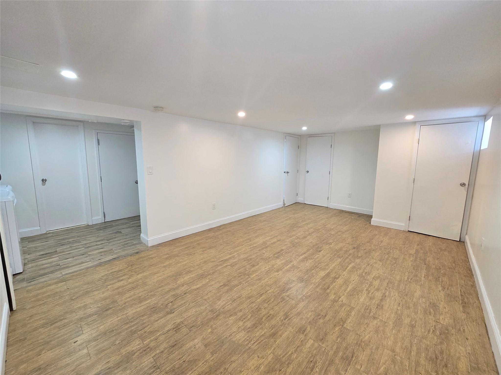 Single Family 174th  Queens, NY 11366, MLS-877446-23