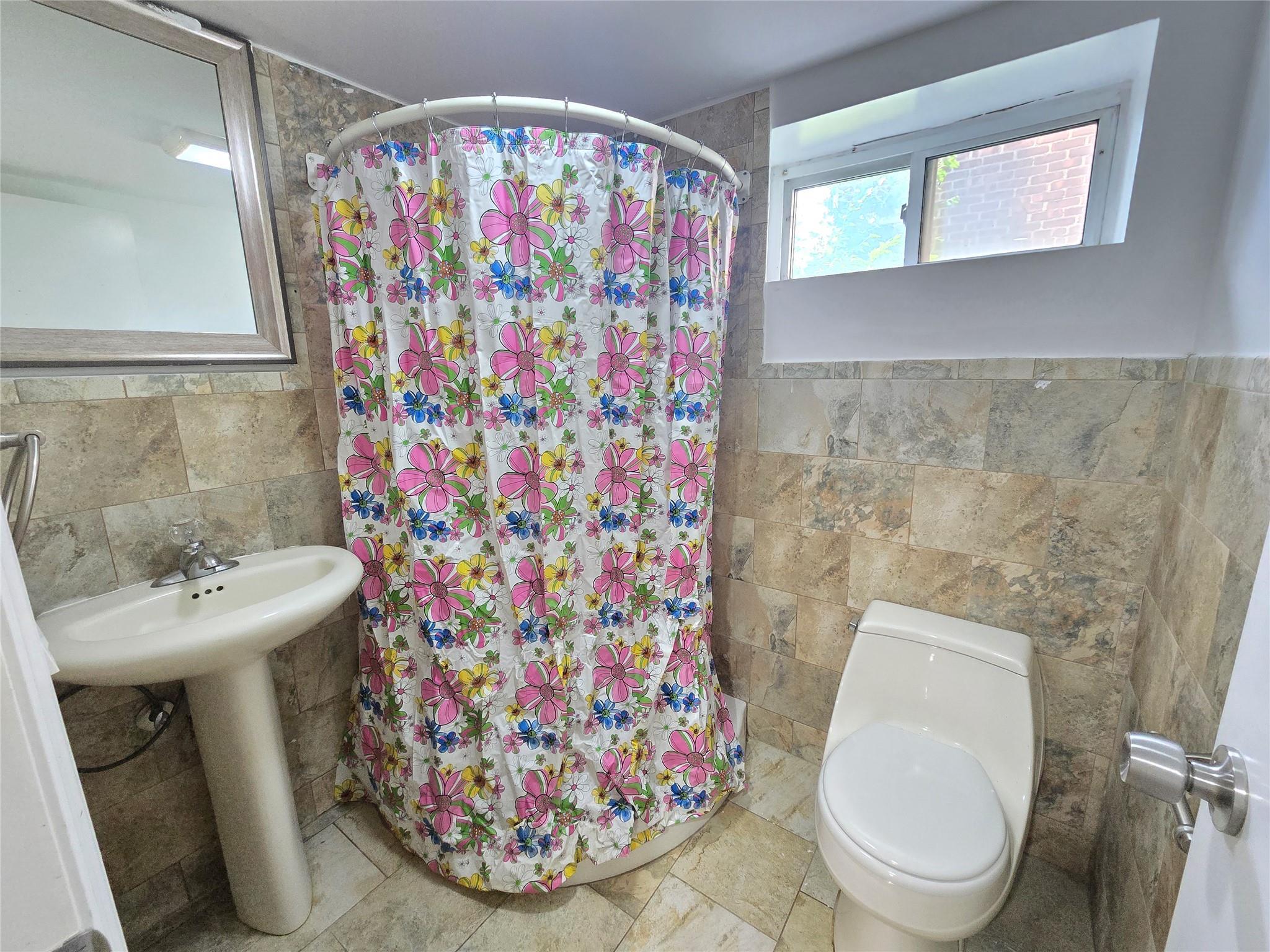 Single Family 174th  Queens, NY 11366, MLS-877446-27