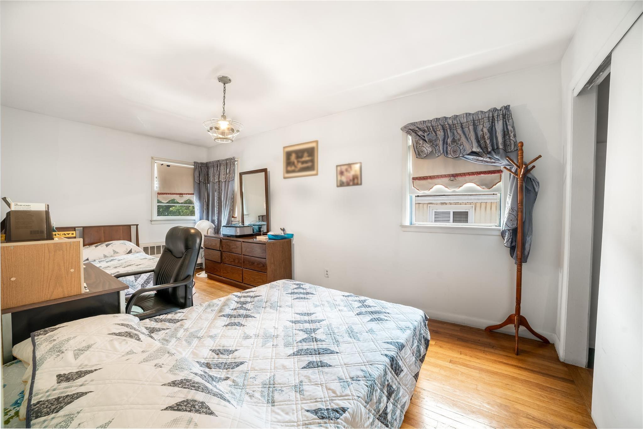 Single Family 250th  Queens, NY 11426, MLS-877447-14