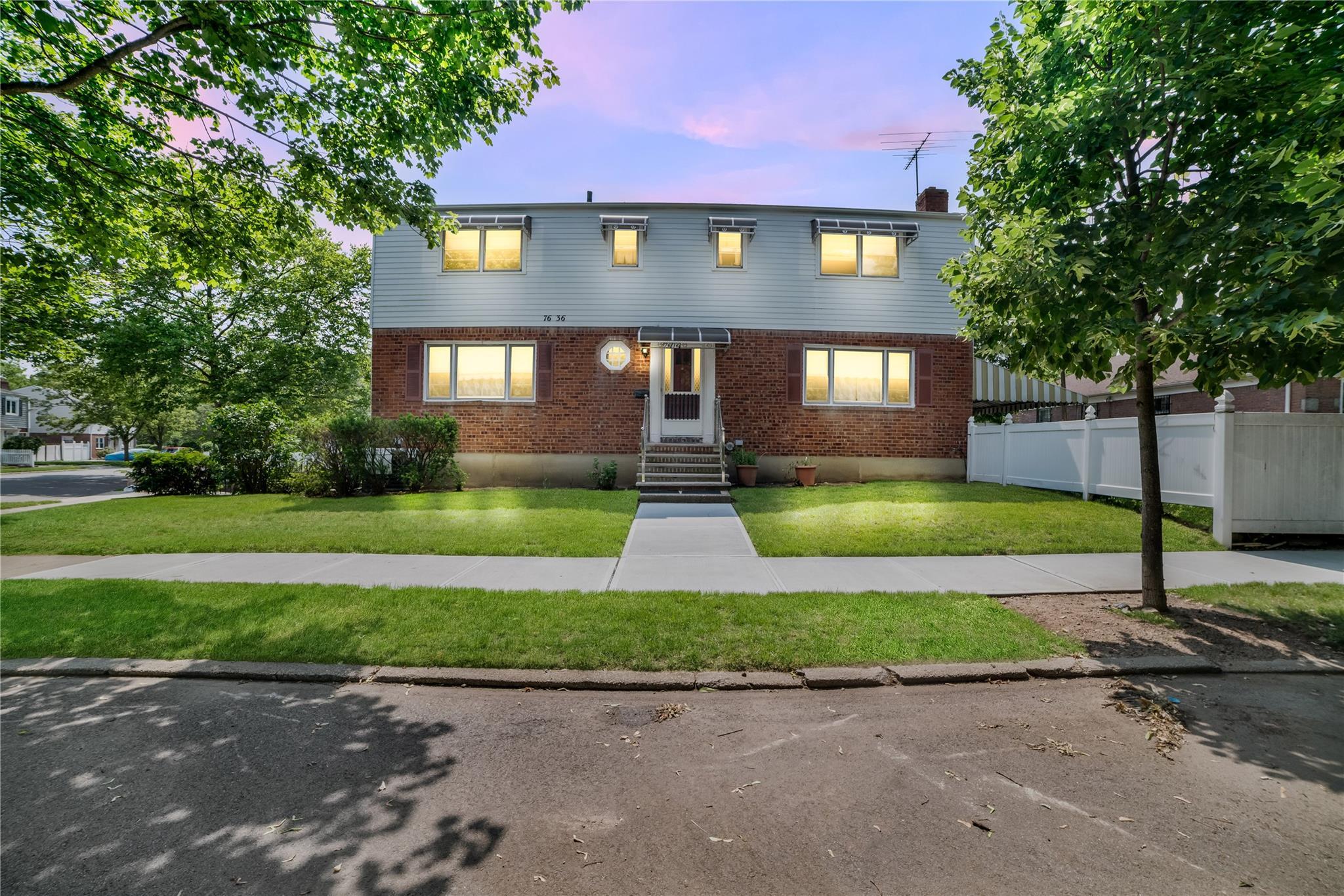 Single Family 250th  Queens, NY 11426, MLS-877447-20