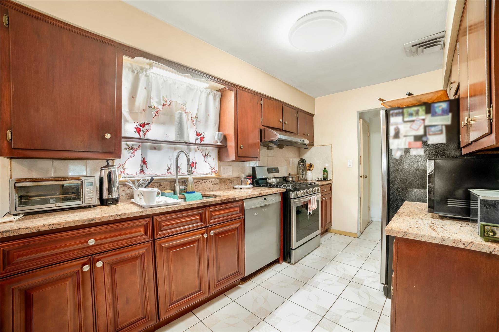 Single Family 250th  Queens, NY 11426, MLS-877447-7