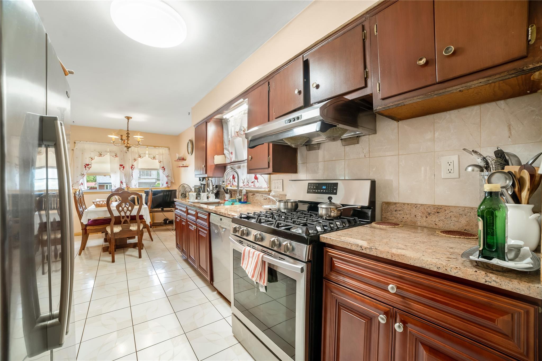 Single Family 250th  Queens, NY 11426, MLS-877447-9