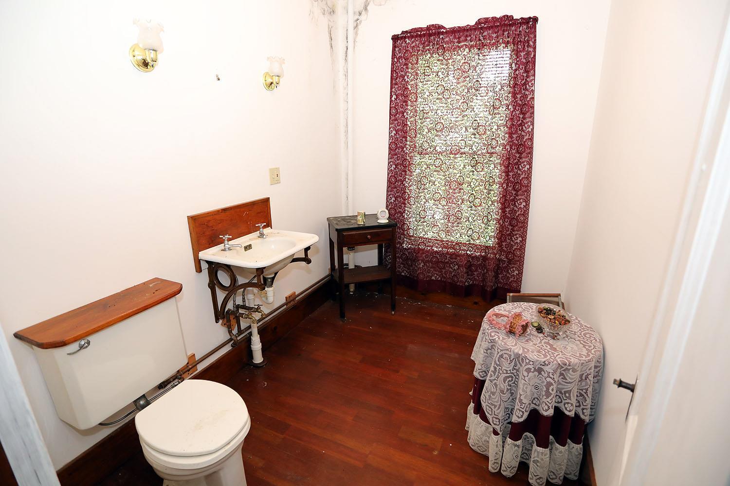 Single Family Parsonage  Sullivan County, NY 12726, MLS-877470-19