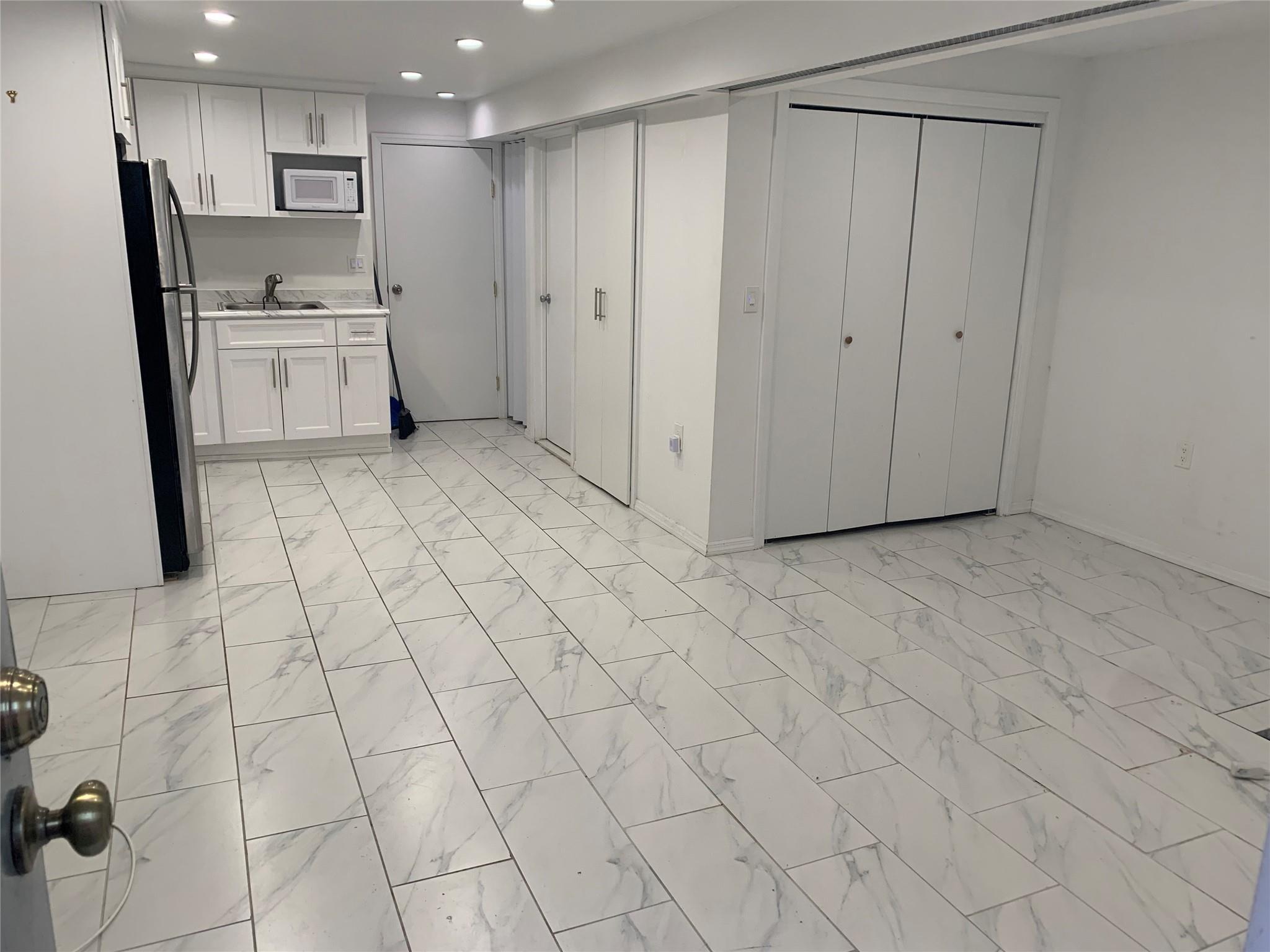 Single Family Rhinelander  Bronx, NY 10462, MLS-877480-18