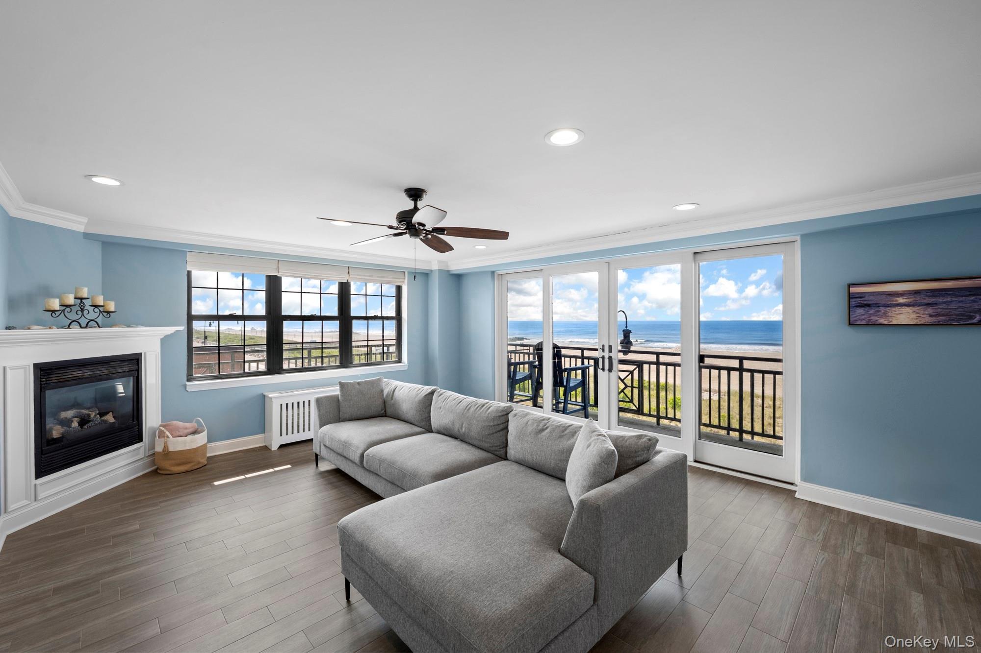 Condo Broadway  Nassau County, NY 11561, MLS-877508-3