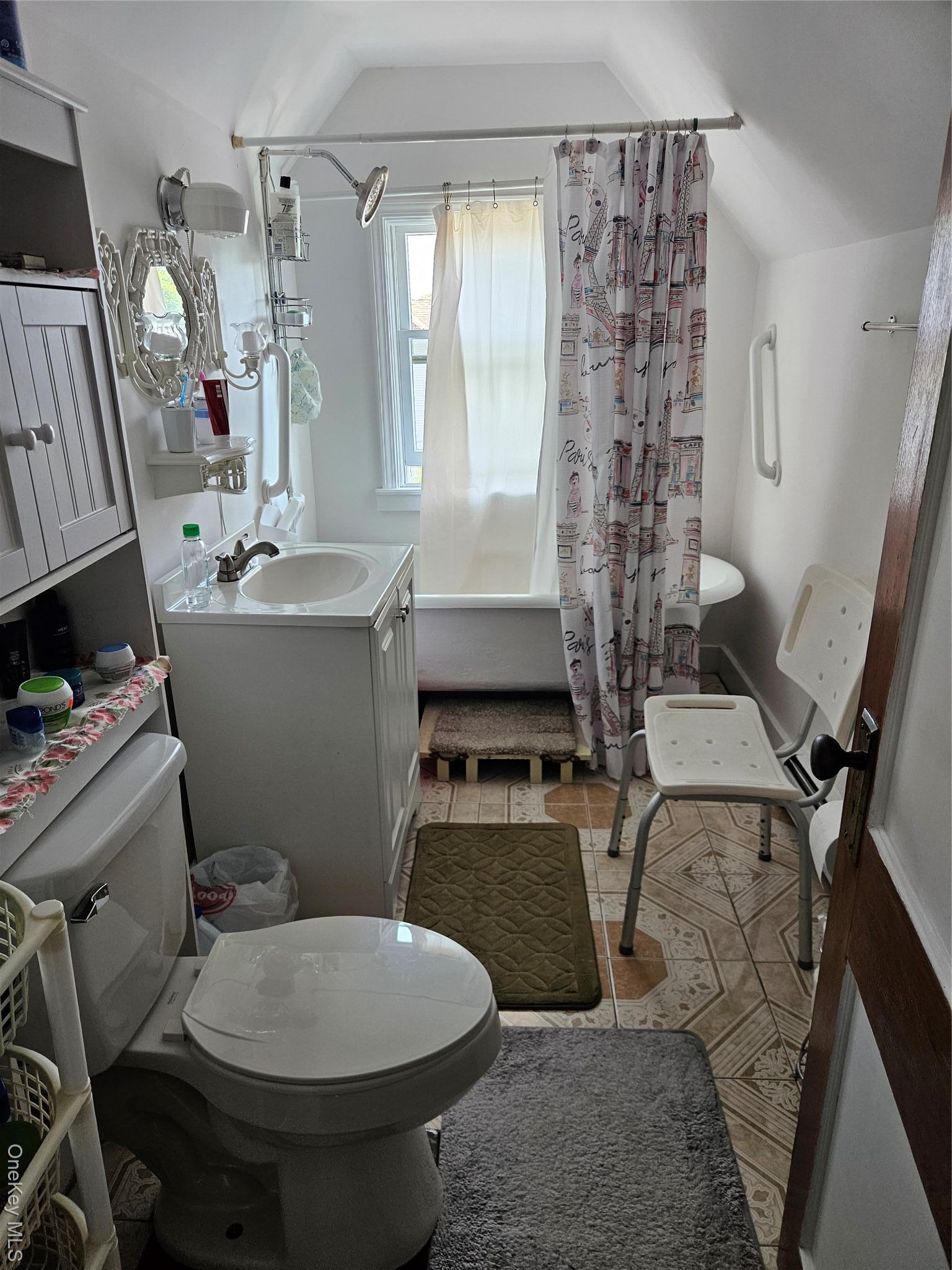 Single Family Gipson  Queens, NY 11691, MLS-877510-12