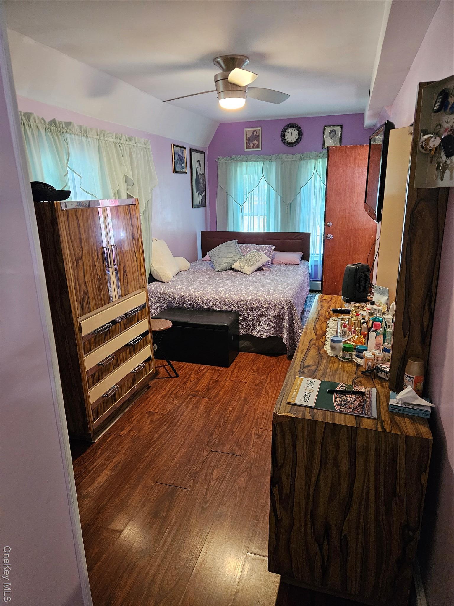 Single Family Gipson  Queens, NY 11691, MLS-877510-8
