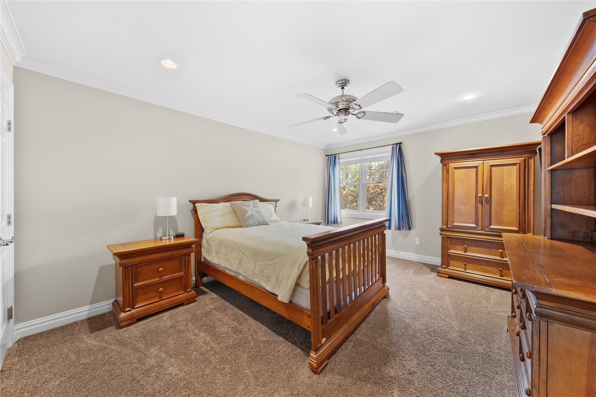 Single Family Stillwater  Nassau County, NY 11758, MLS-877517-25