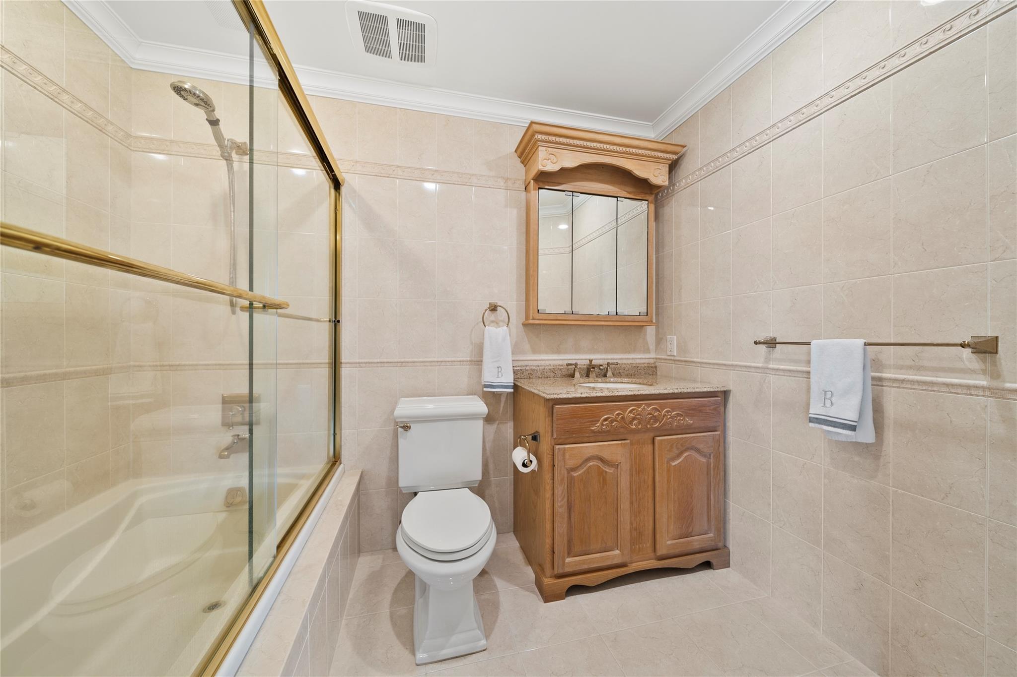 Single Family Stillwater  Nassau County, NY 11758, MLS-877517-26