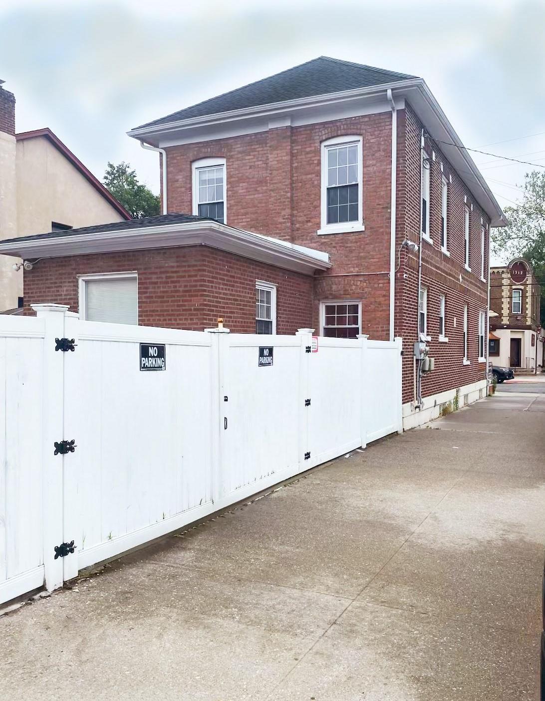 Single Family 65th  Queens, NY 11365, MLS-877518-5