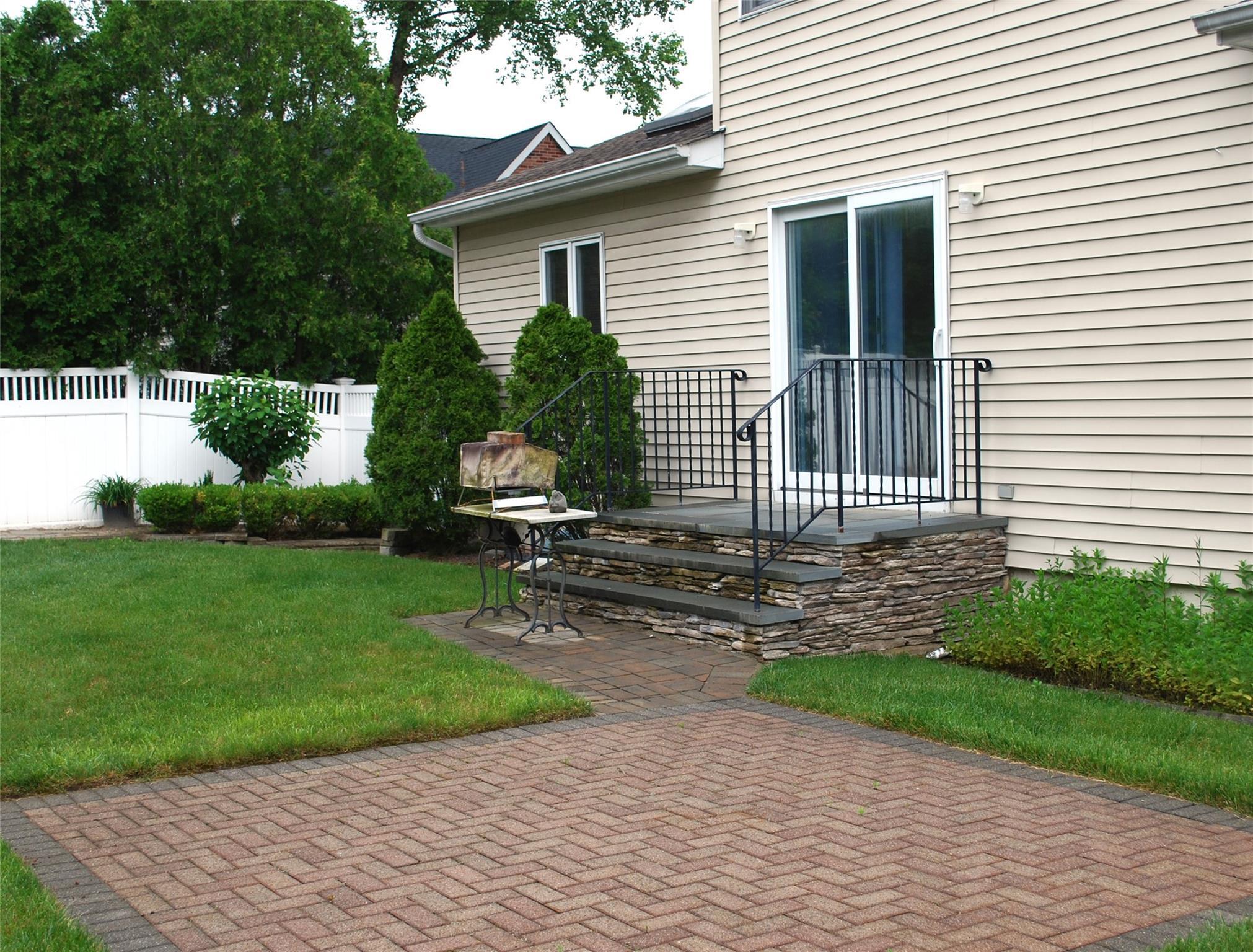 Single Family Howard  Nassau County, NY 11803, MLS-877528-41