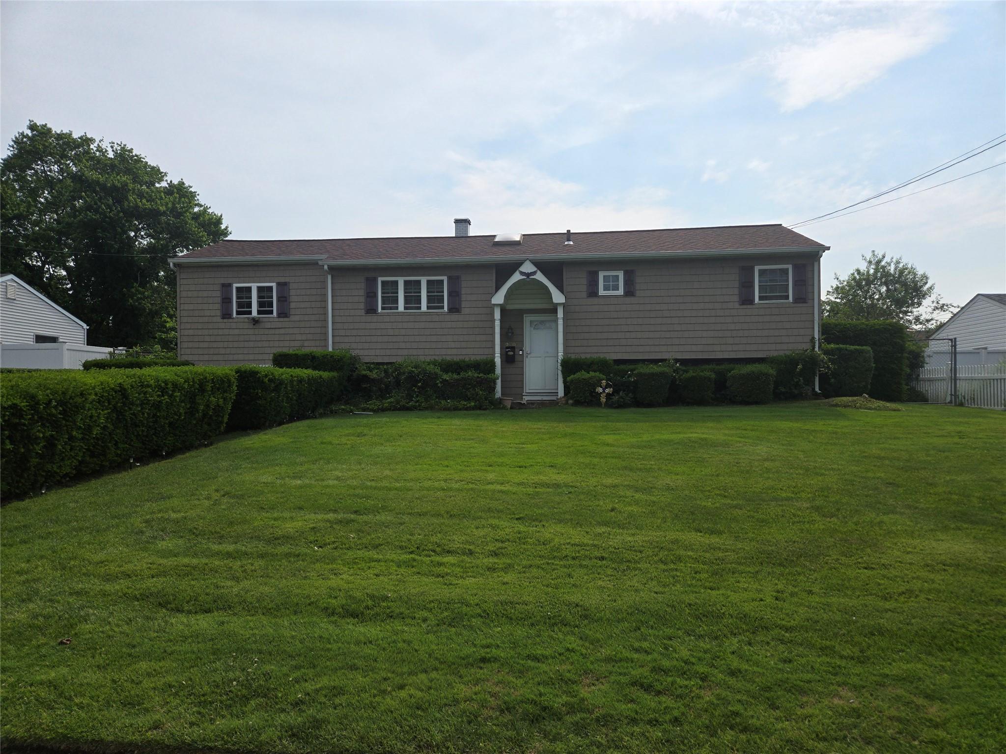 Single Family Kane  Suffolk County, NY 11763, MLS-877538-3