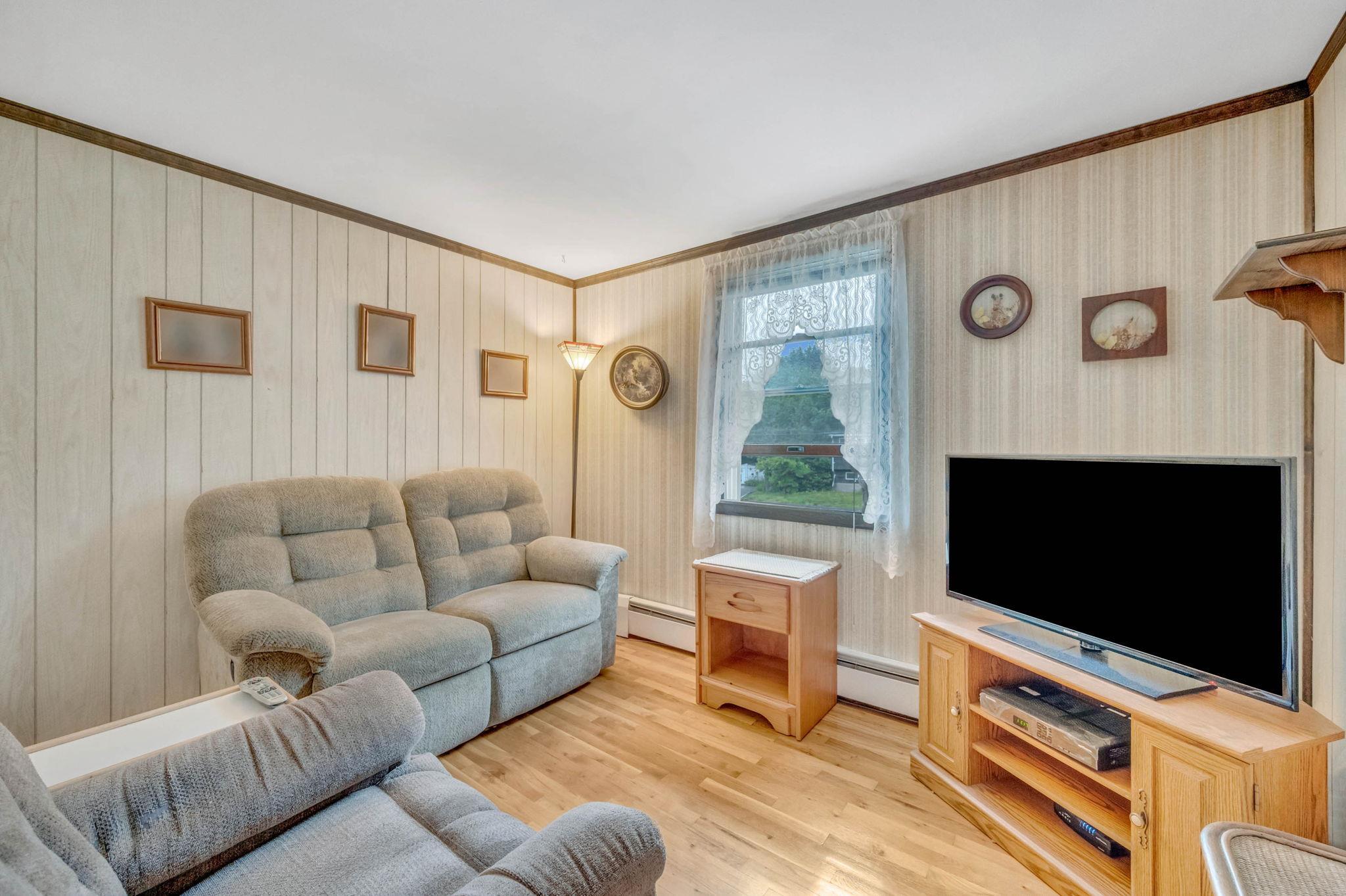 Single Family Cedarhurst  Suffolk County, NY 11784, MLS-877553-12