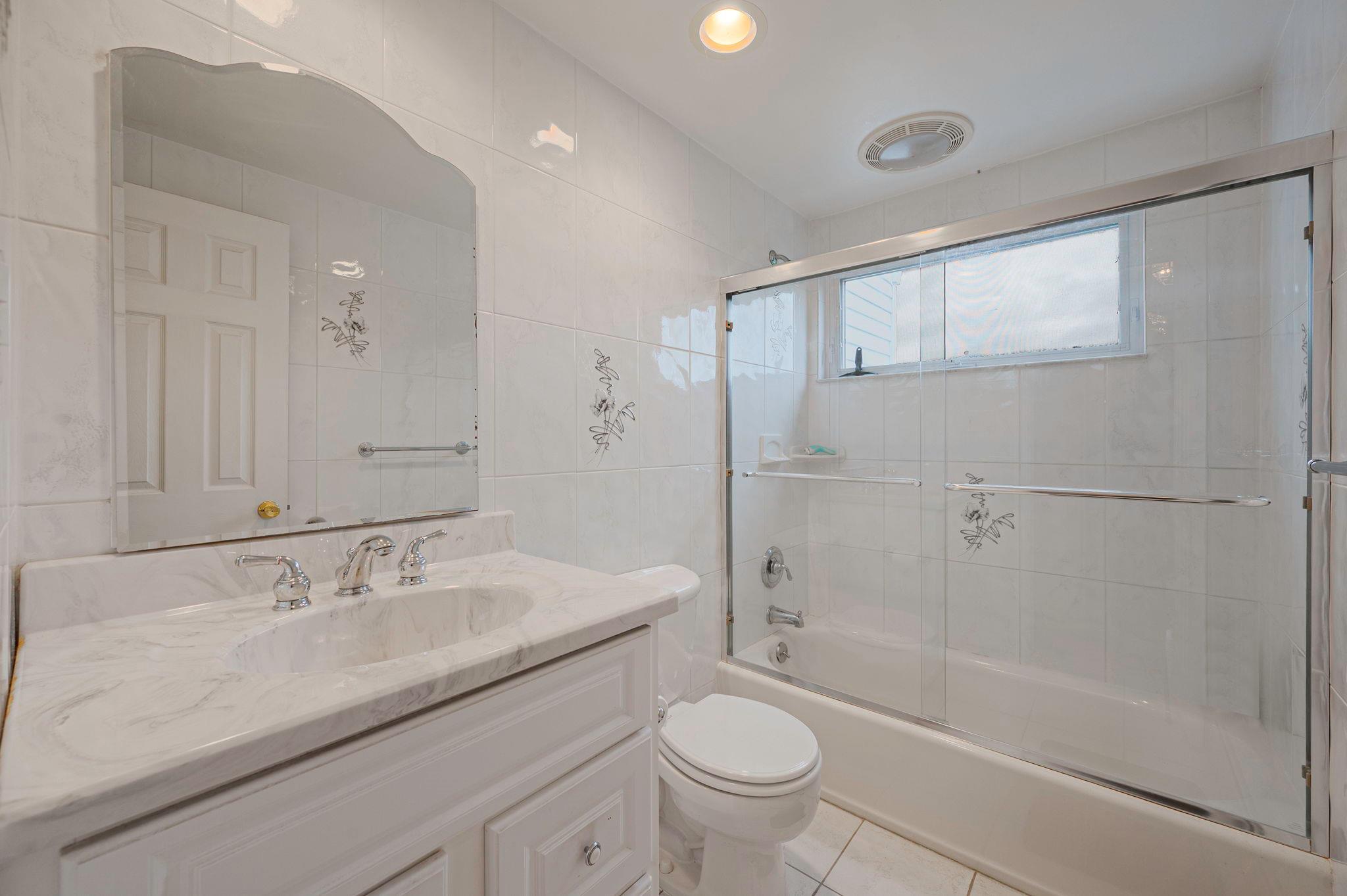 Single Family Cedarhurst  Suffolk County, NY 11784, MLS-877553-13