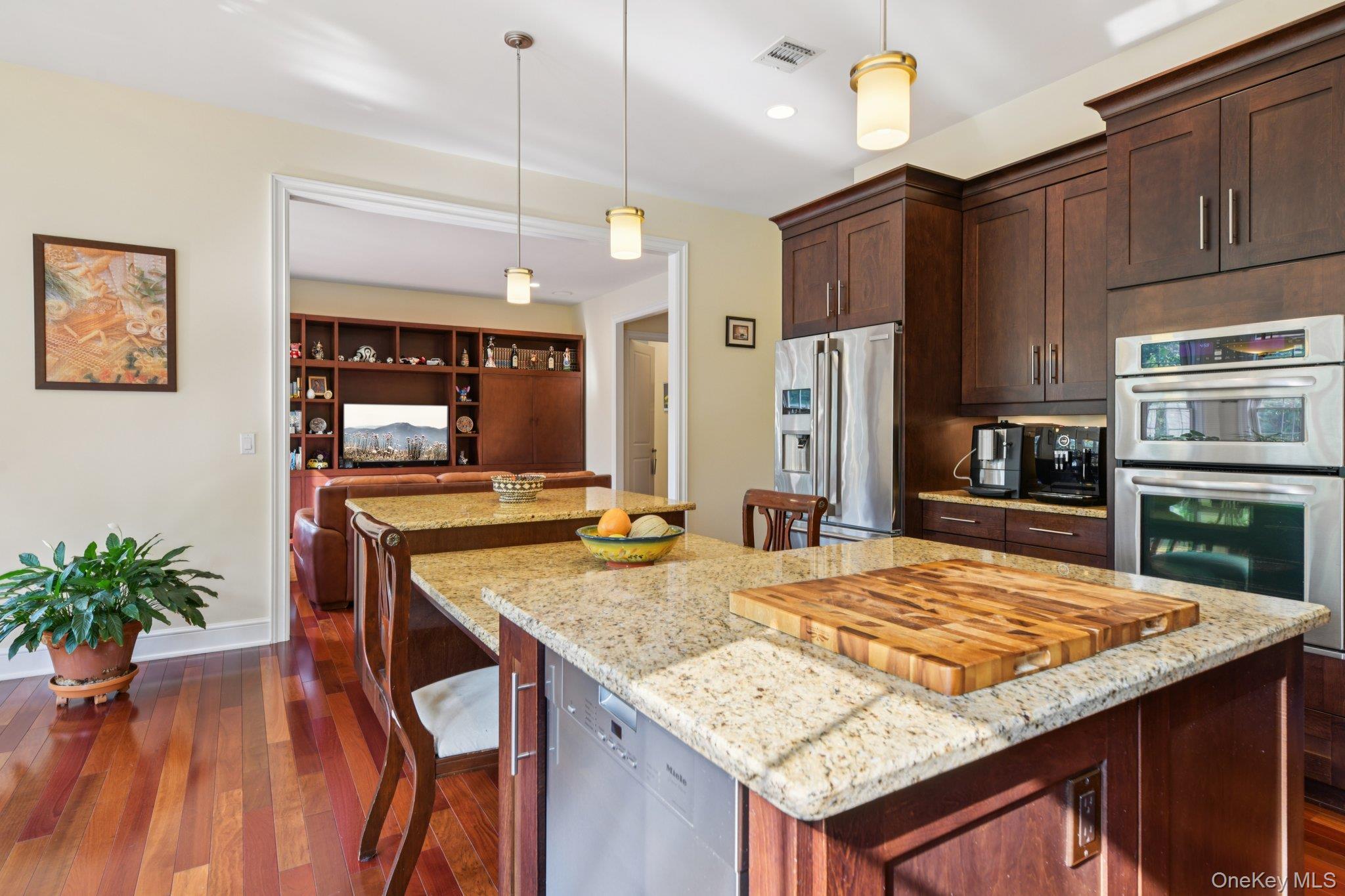 Single Family Celestial Suffolk County, NY 11780, MLS-877560-12