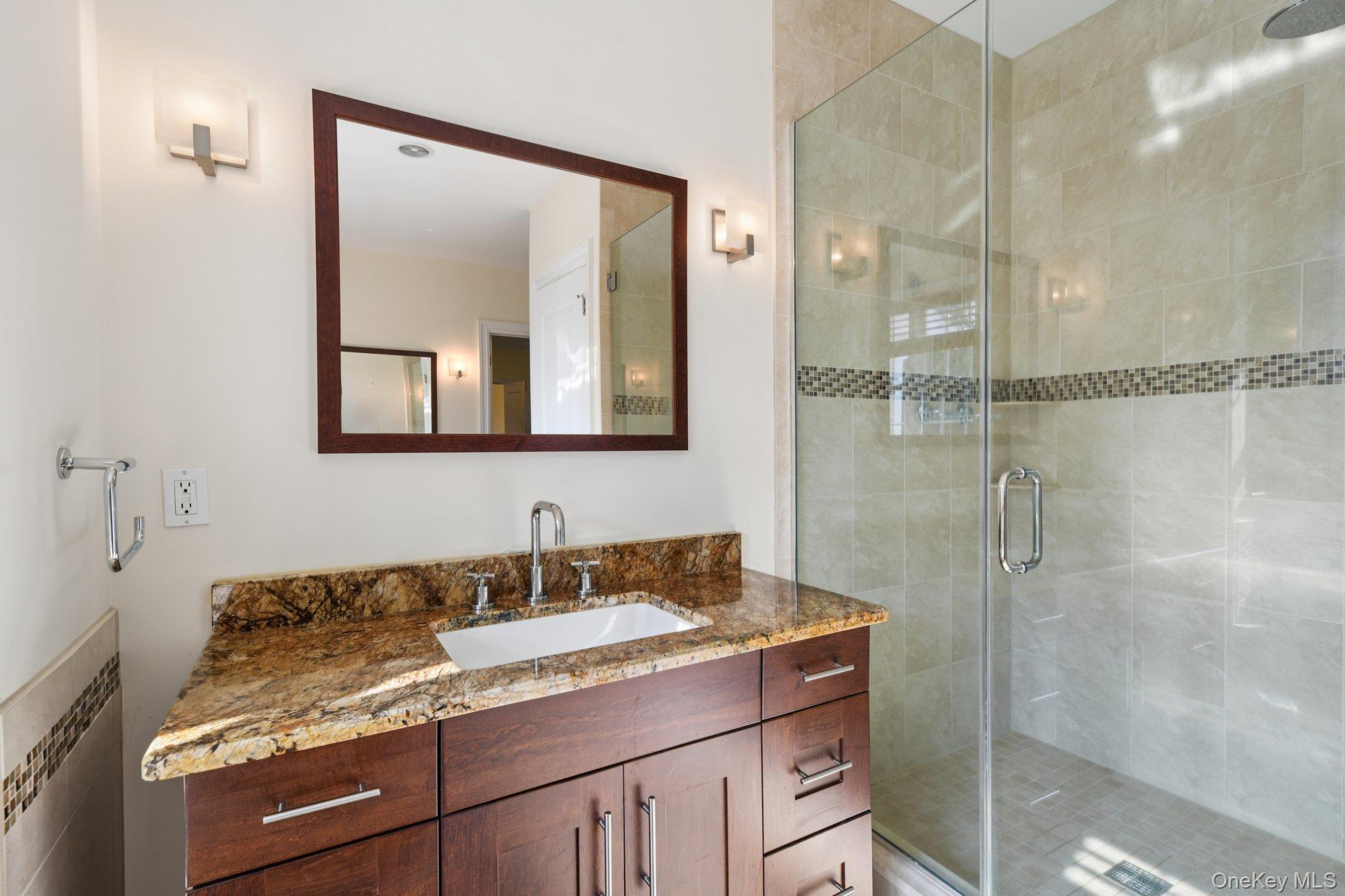 Single Family Celestial Suffolk County, NY 11780, MLS-877560-25