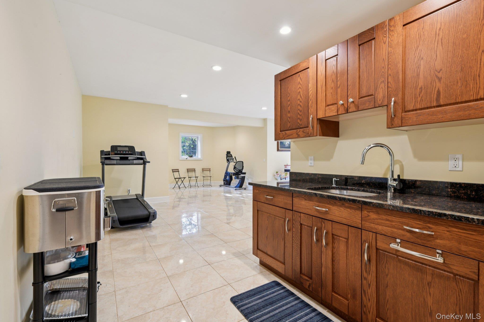 Single Family Celestial Suffolk County, NY 11780, MLS-877560-35