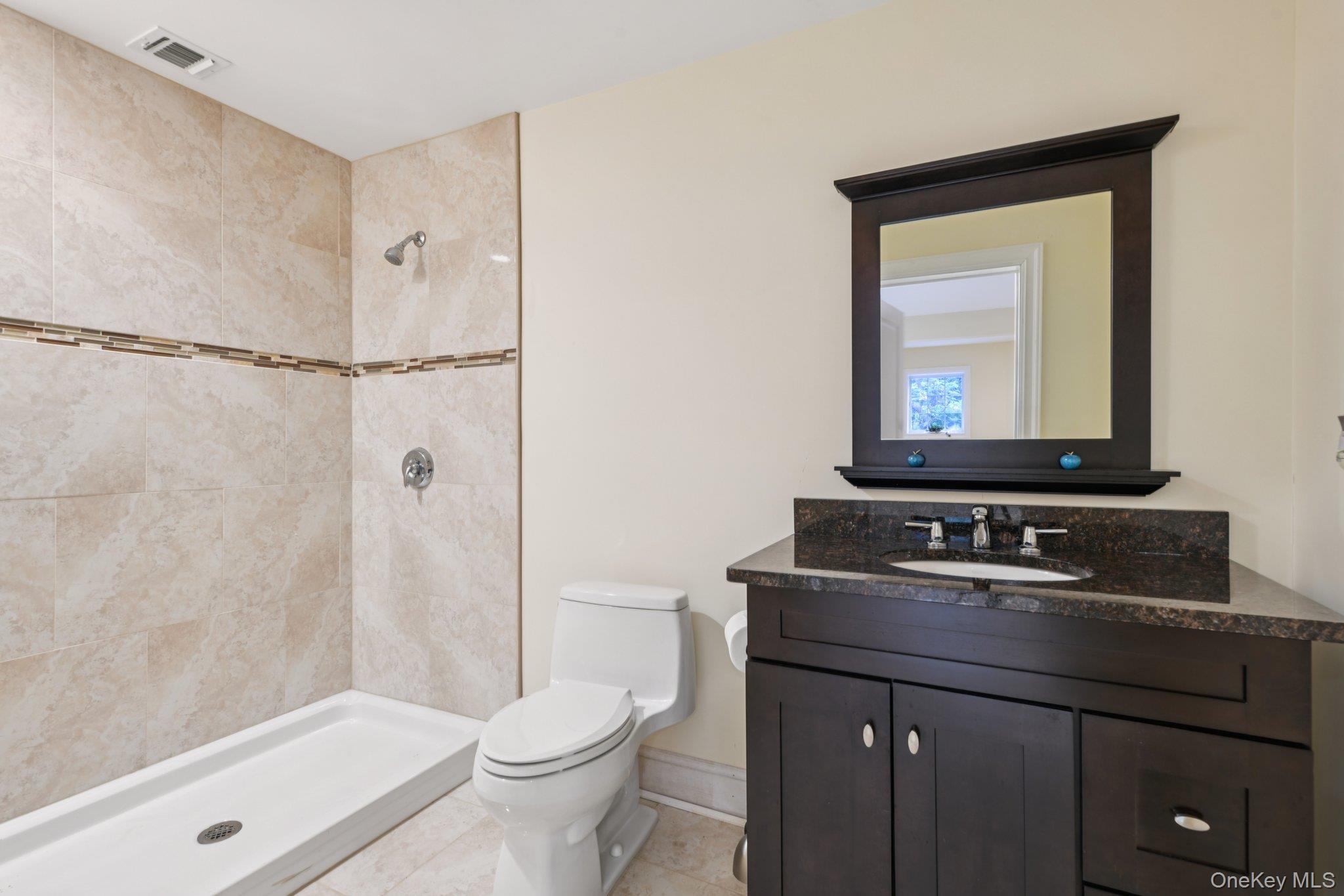 Single Family Celestial Suffolk County, NY 11780, MLS-877560-37