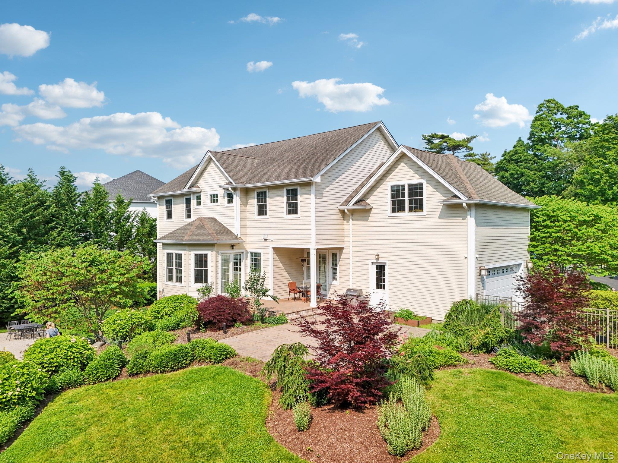 Single Family Celestial Suffolk County, NY 11780, MLS-877560-46