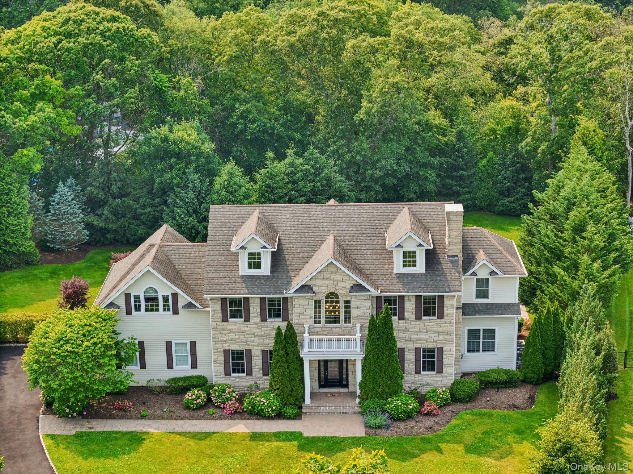 Single Family Celestial  Suffolk County, NY 11780, MLS-877560-50