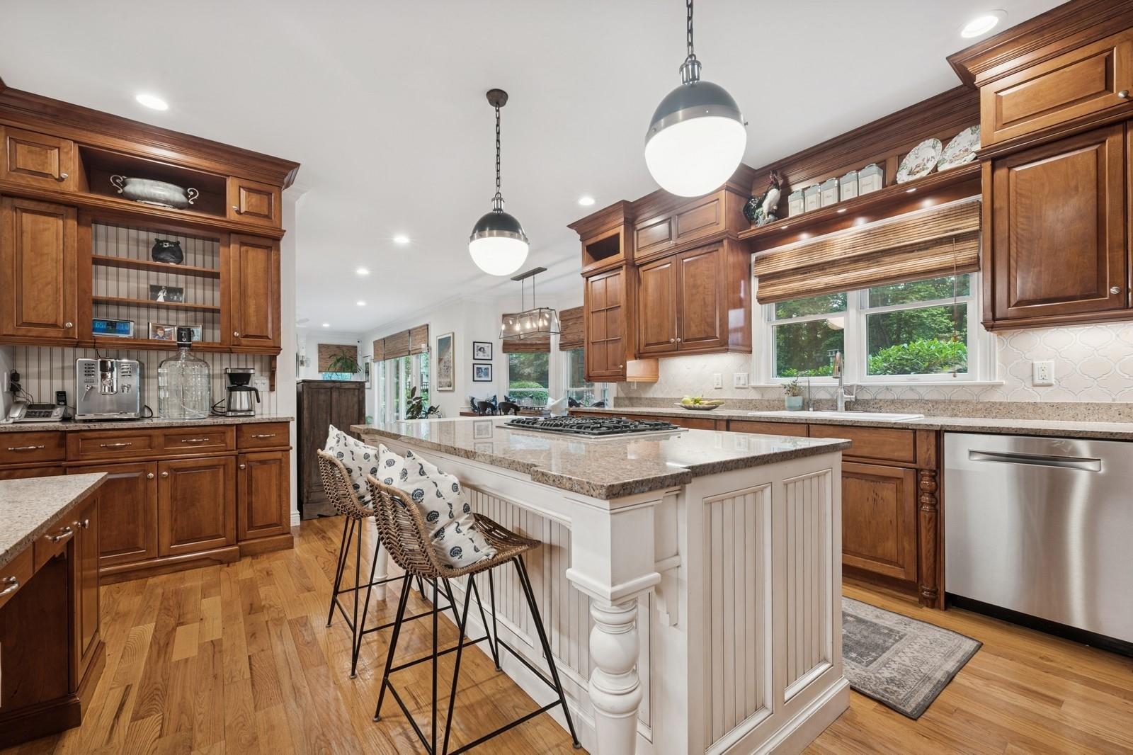 Single Family Huntington Bay  Suffolk County, NY 11743, MLS-877564-17
