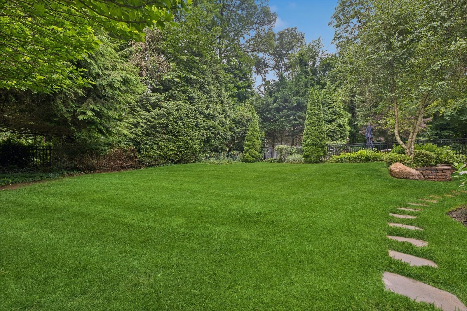Single Family Huntington Bay  Suffolk County, NY 11743, MLS-877564-37