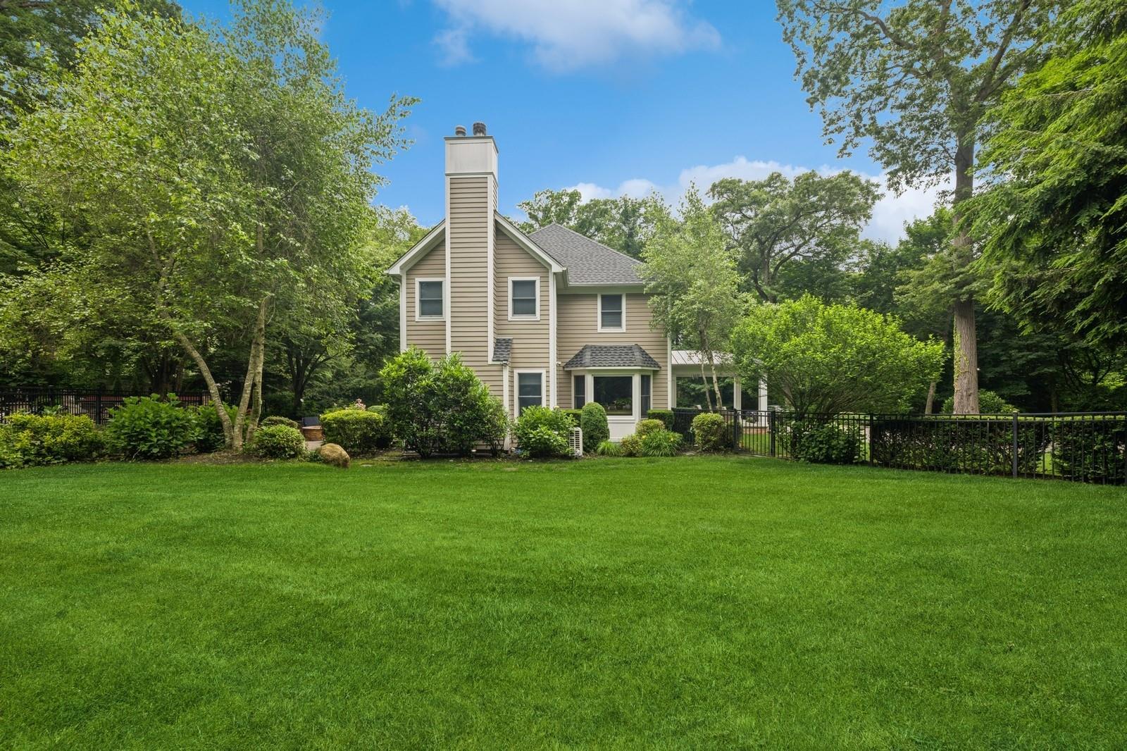 Single Family Huntington Bay  Suffolk County, NY 11743, MLS-877564-39